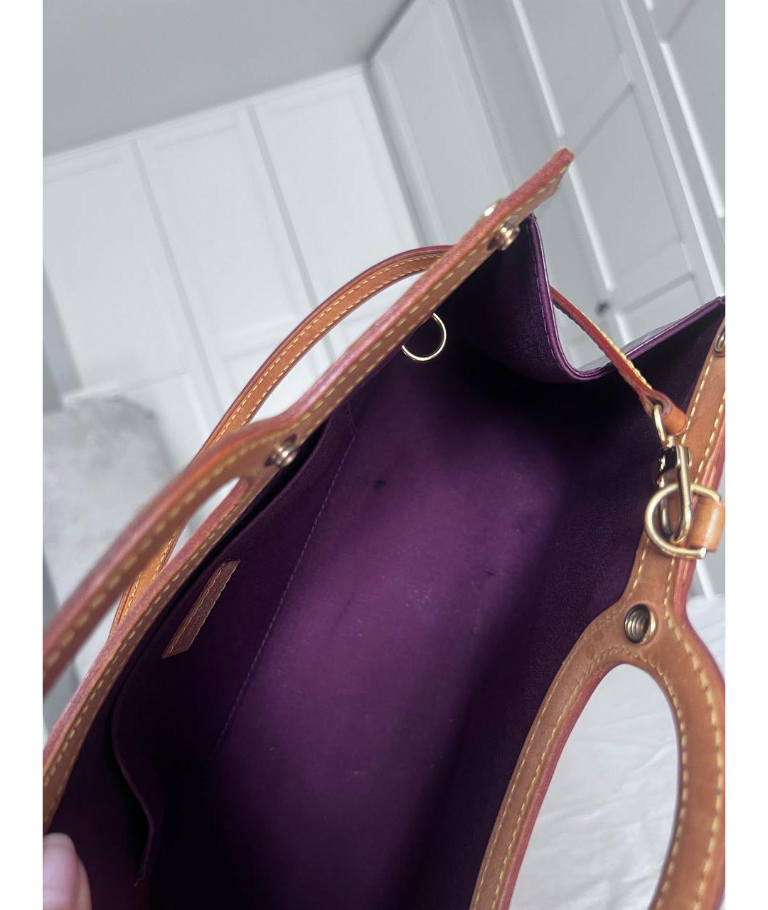 LOUIS VUITTON Фиолетовая сумка с короткими ручками из лакированной кожи, фото 7
