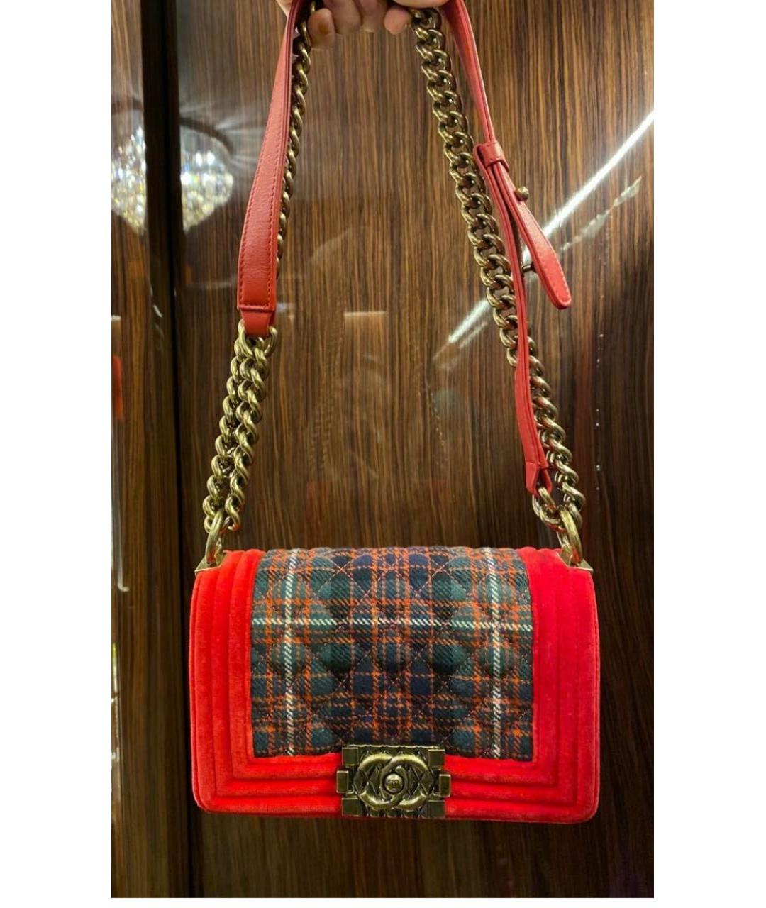 CHANEL Красная бархатная сумка через плечо, фото 4