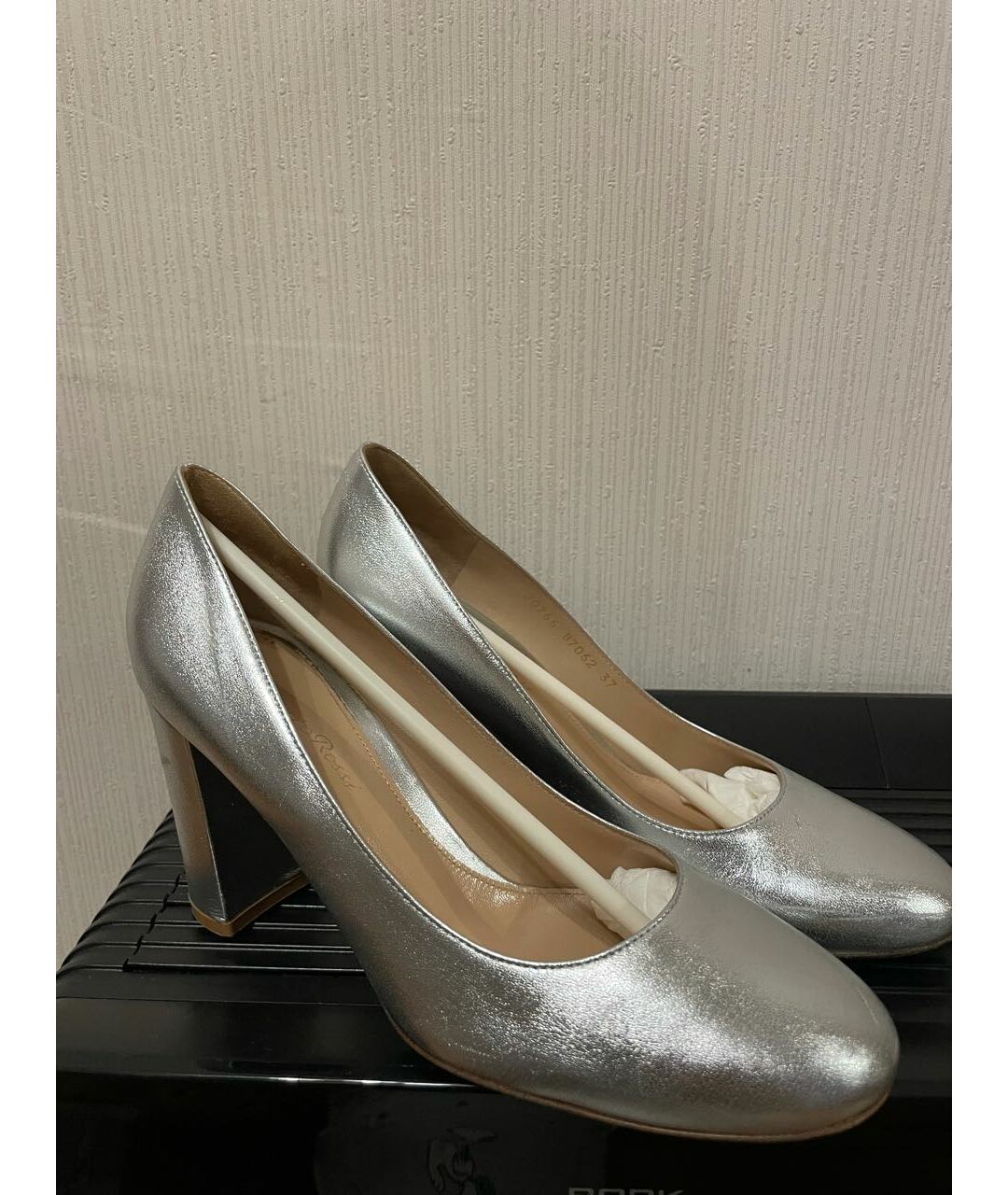 GIANVITO ROSSI Серебряные кожаные свадебные туфли на высоком каблуке, фото 3