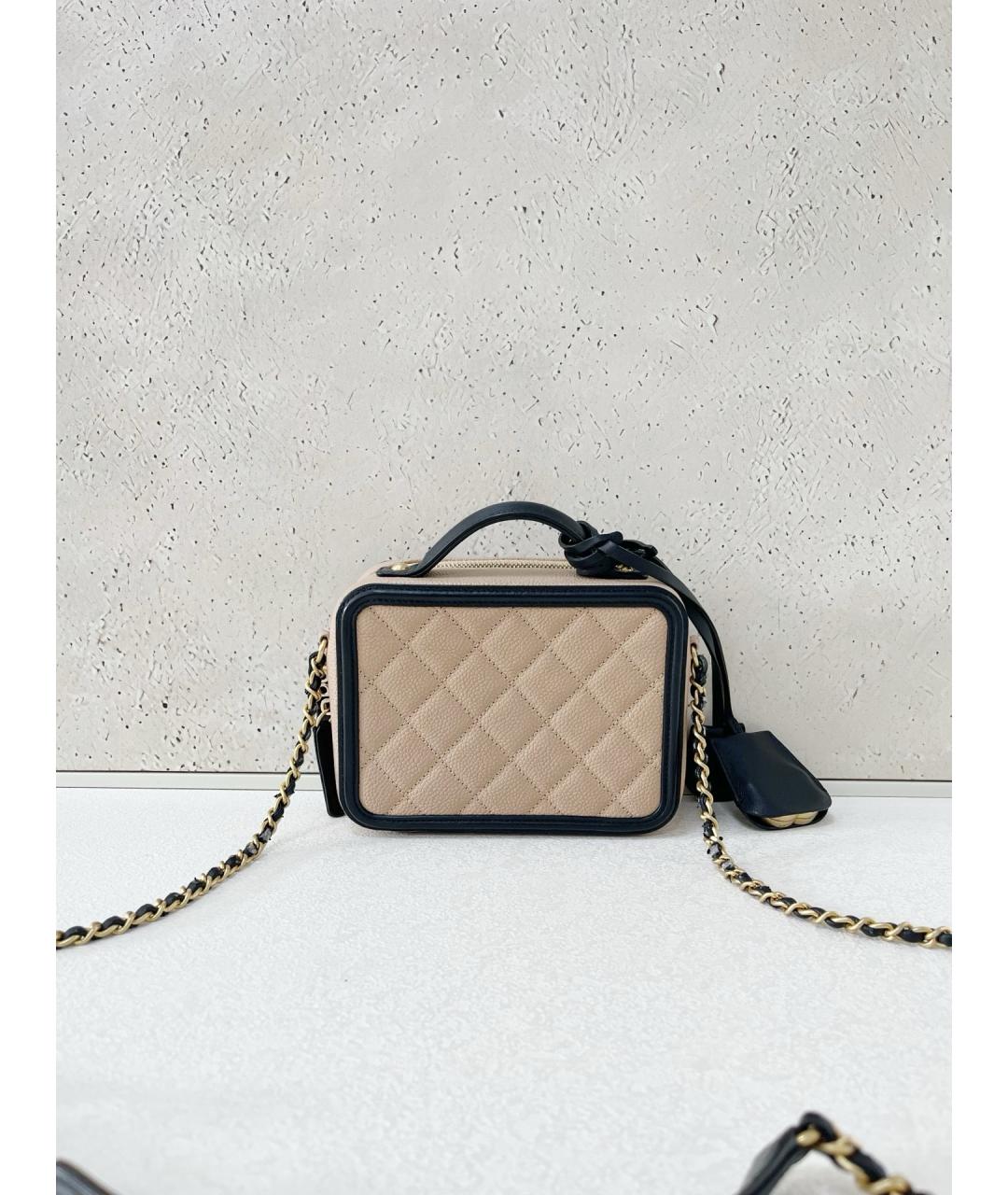 CHANEL Бежевая кожаная сумка через плечо, фото 5