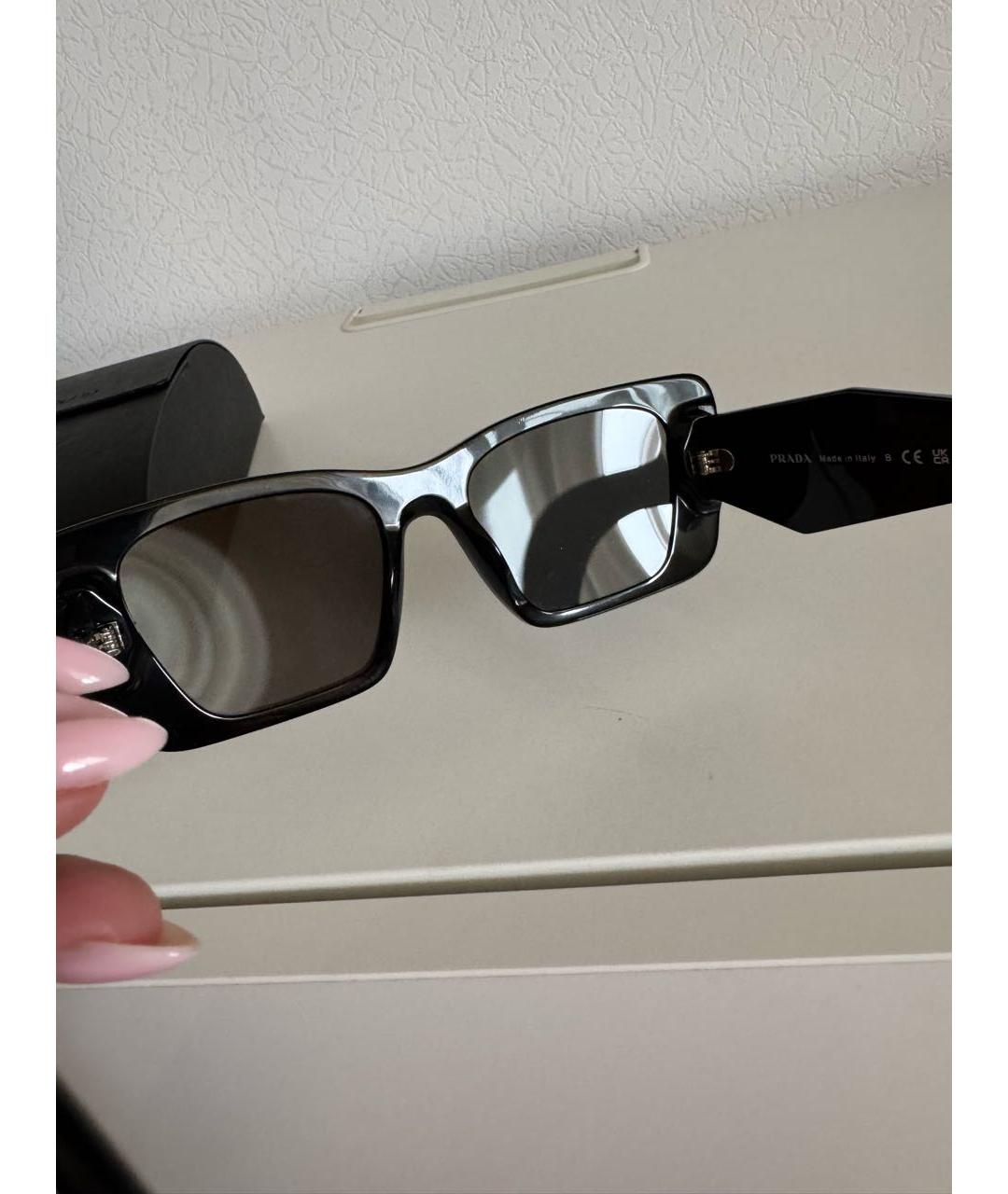PRADA Черные пластиковые солнцезащитные очки, фото 5