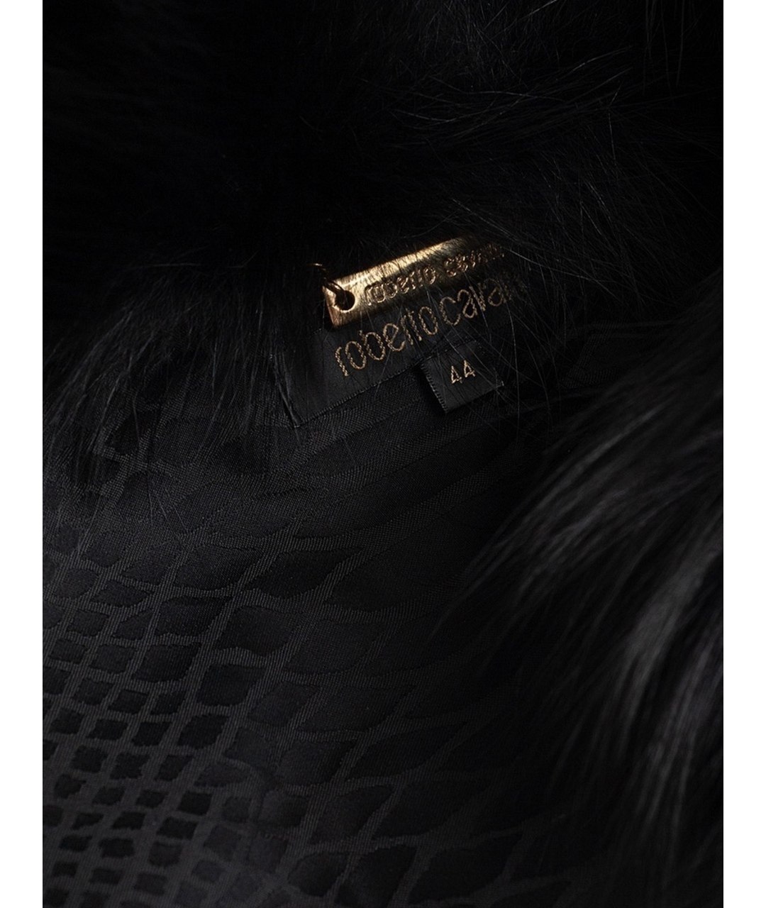 ROBERTO CAVALLI Черная куртка из экзотической кожи, фото 3