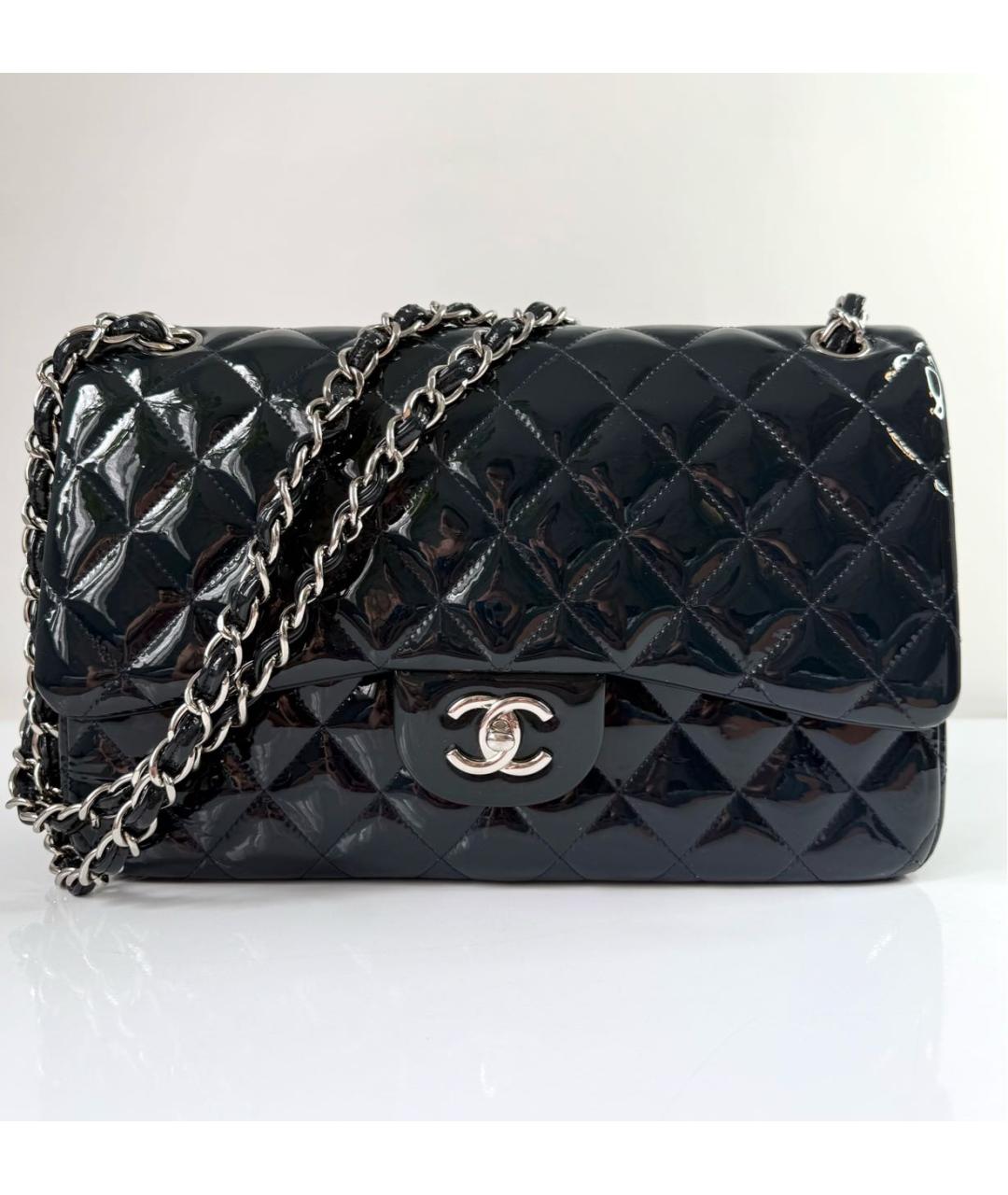 CHANEL Темно-синяя сумка через плечо из лакированной кожи, фото 9