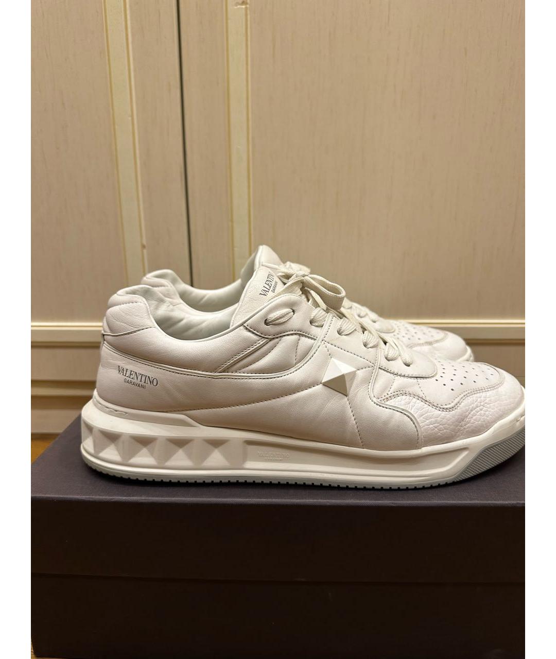VALENTINO Белые кожаные низкие кроссовки / кеды, фото 5