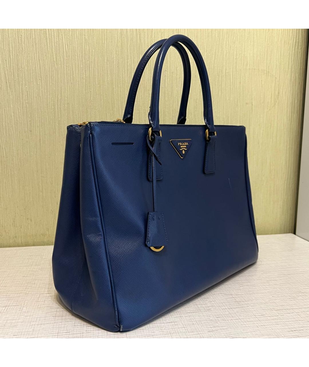 PRADA Темно-синяя кожаная сумка с короткими ручками, фото 6