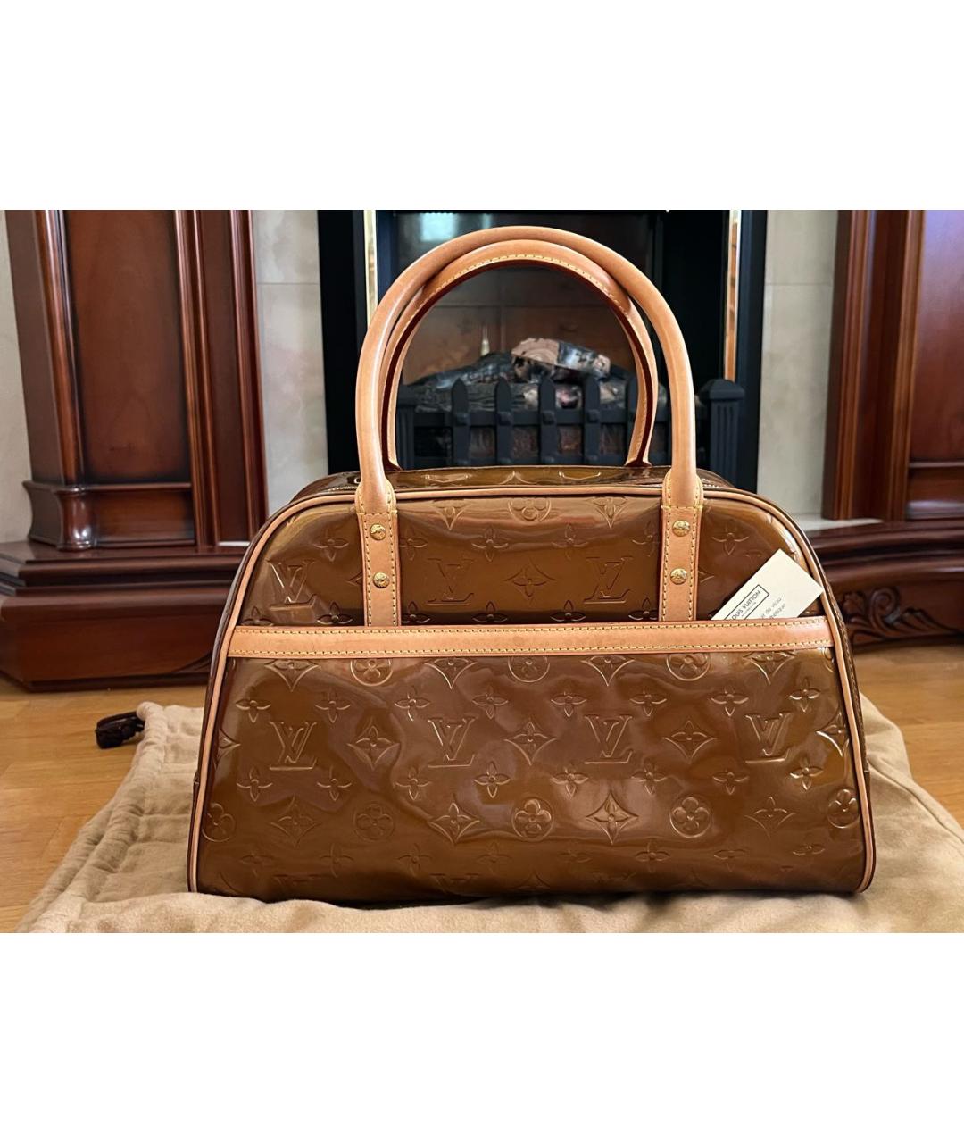 LOUIS VUITTON Коричневая сумка тоут из лакированной кожи, фото 9