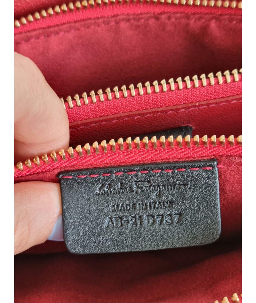 FERRAGAMO Коричневая замшевая сумка с короткими ручками, фото 7