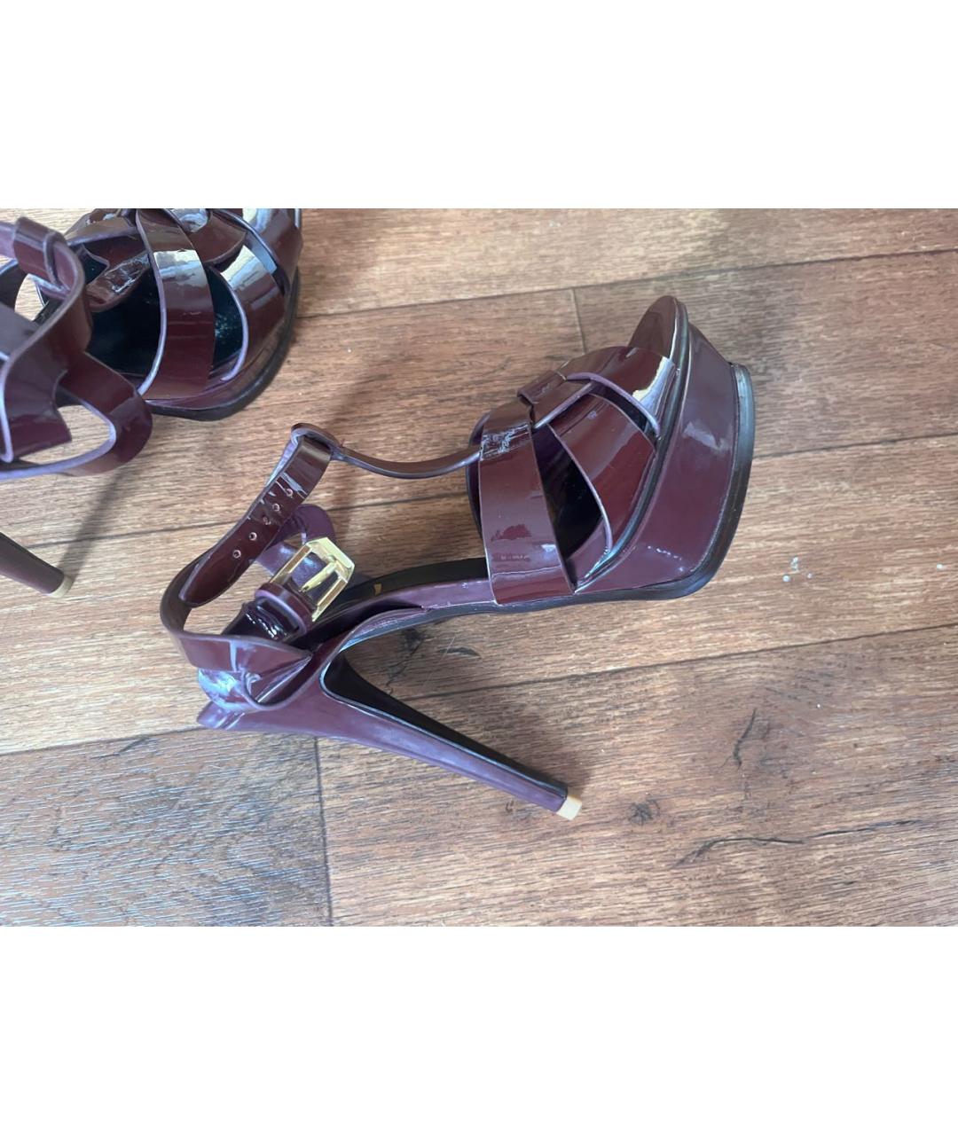 SAINT LAURENT Бордовые босоножки из лакированной кожи, фото 6