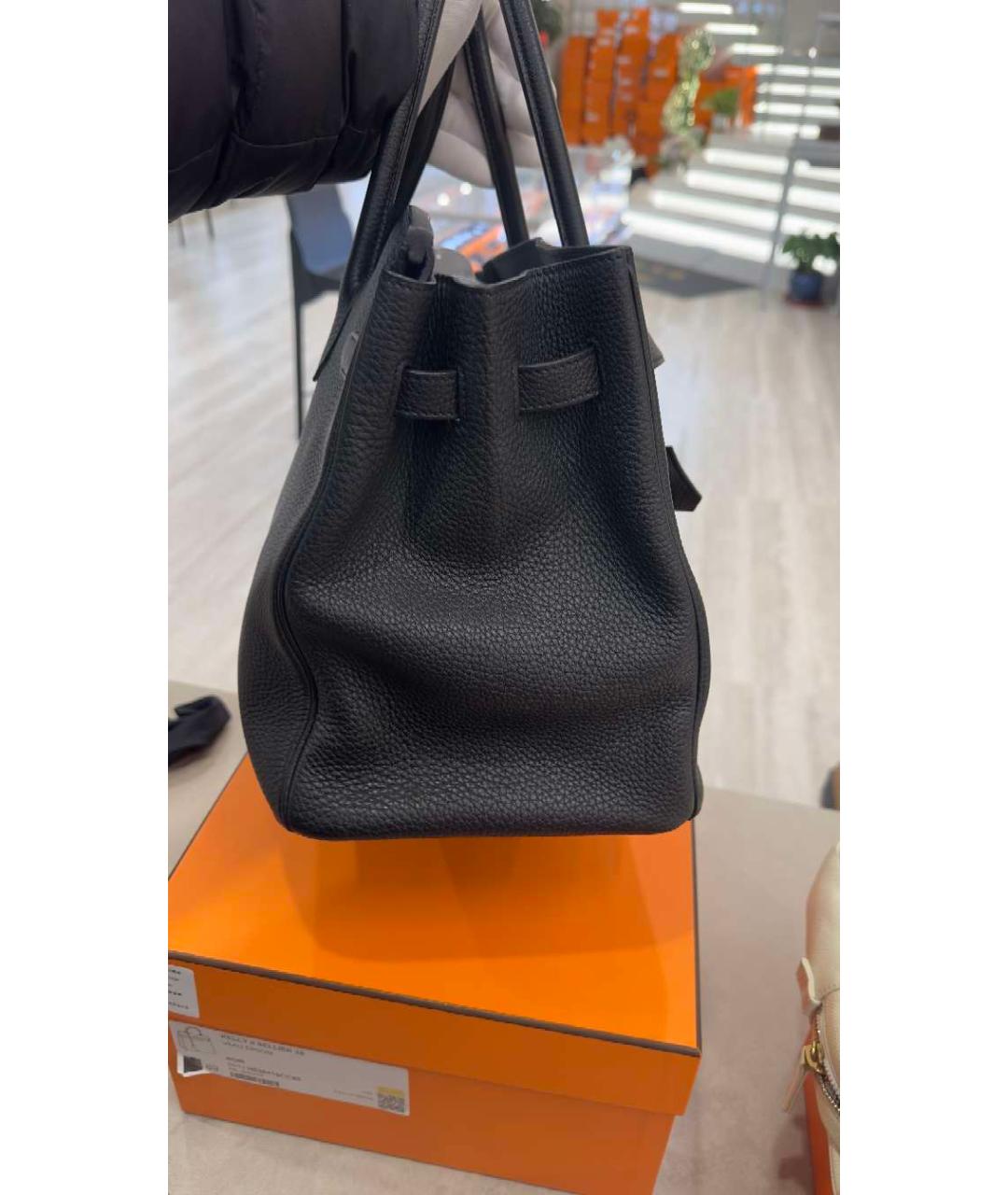 HERMES Черная кожаная сумка с короткими ручками, фото 3