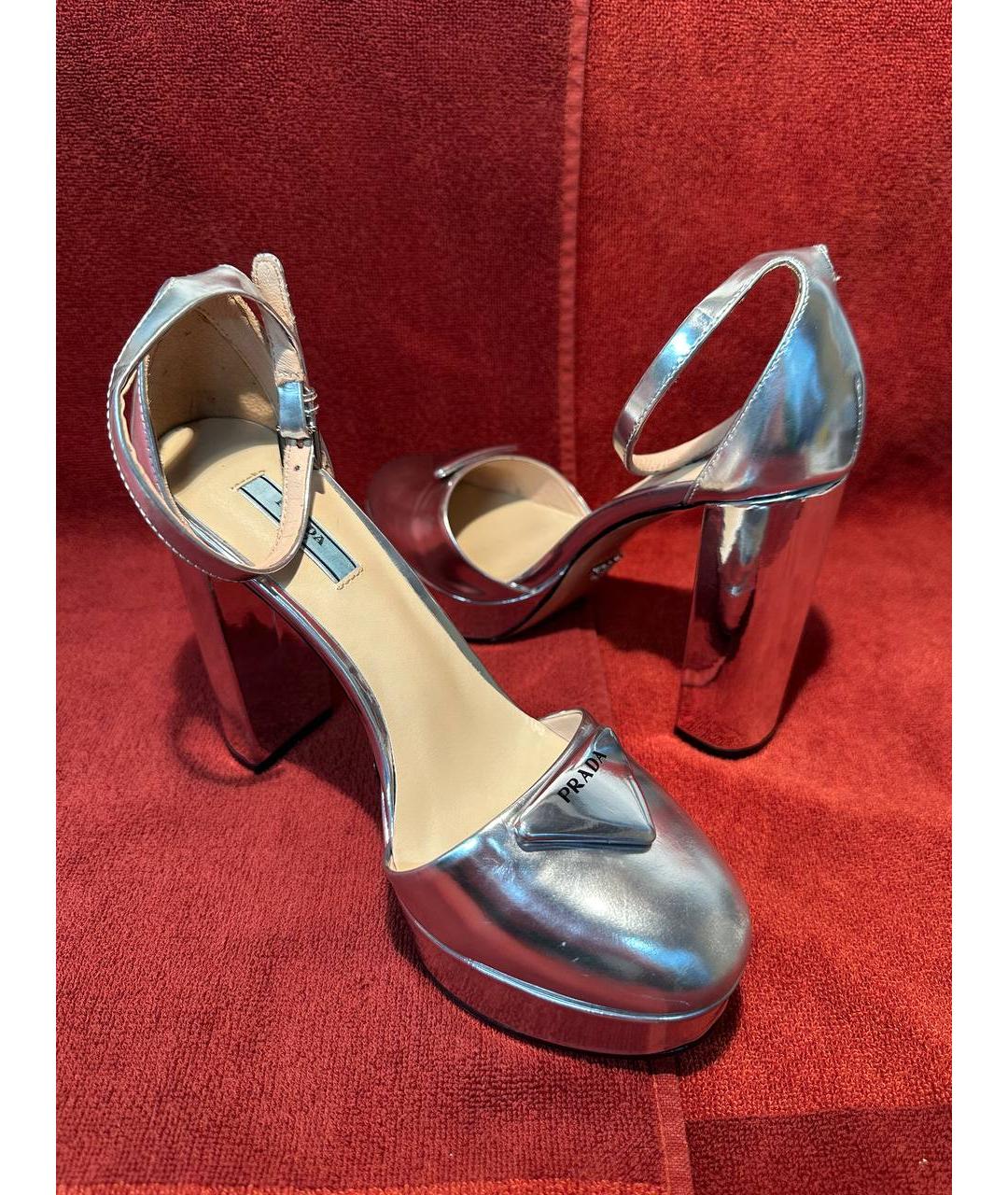 PRADA Серебряные босоножки из лакированной кожи, фото 8