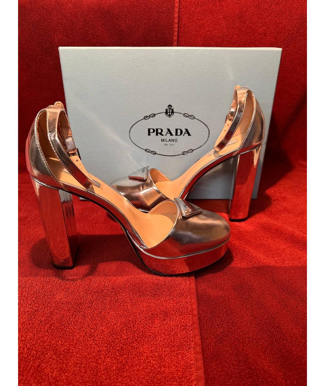 PRADA Серебряные босоножки из лакированной кожи, фото 6