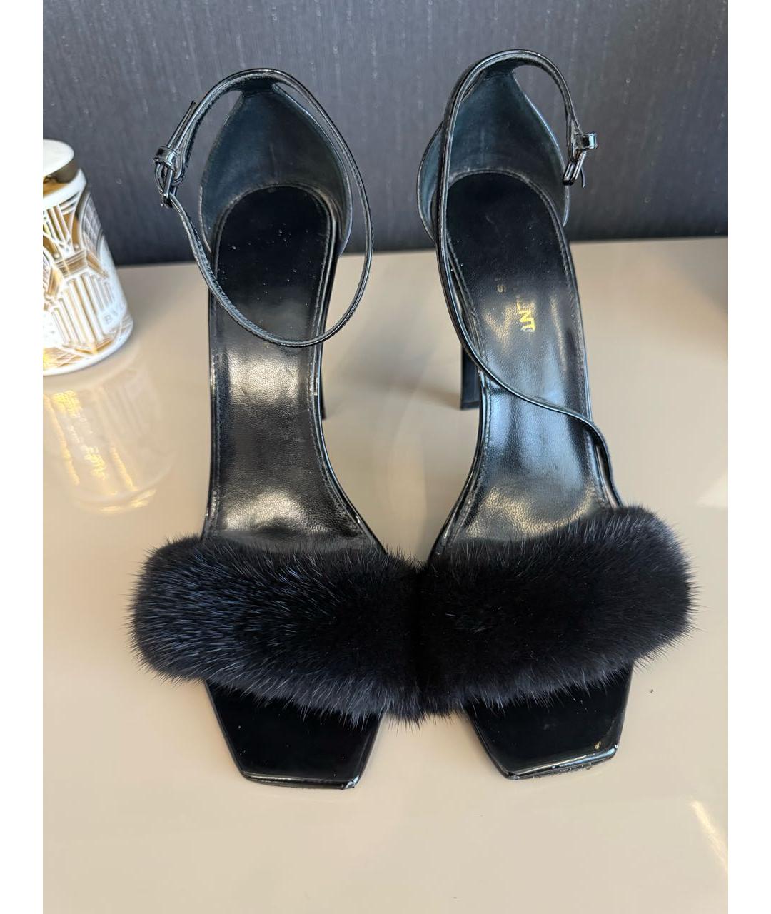 SAINT LAURENT Черные босоножки из лакированной кожи, фото 2