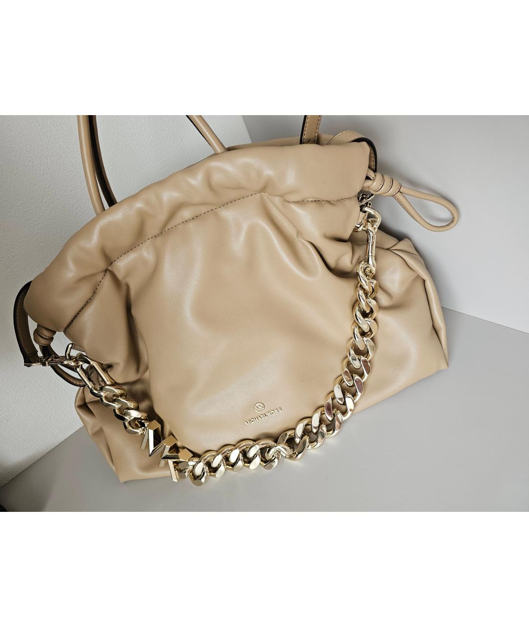 MICHAEL KORS Бежевая кожаная сумка через плечо, фото 10