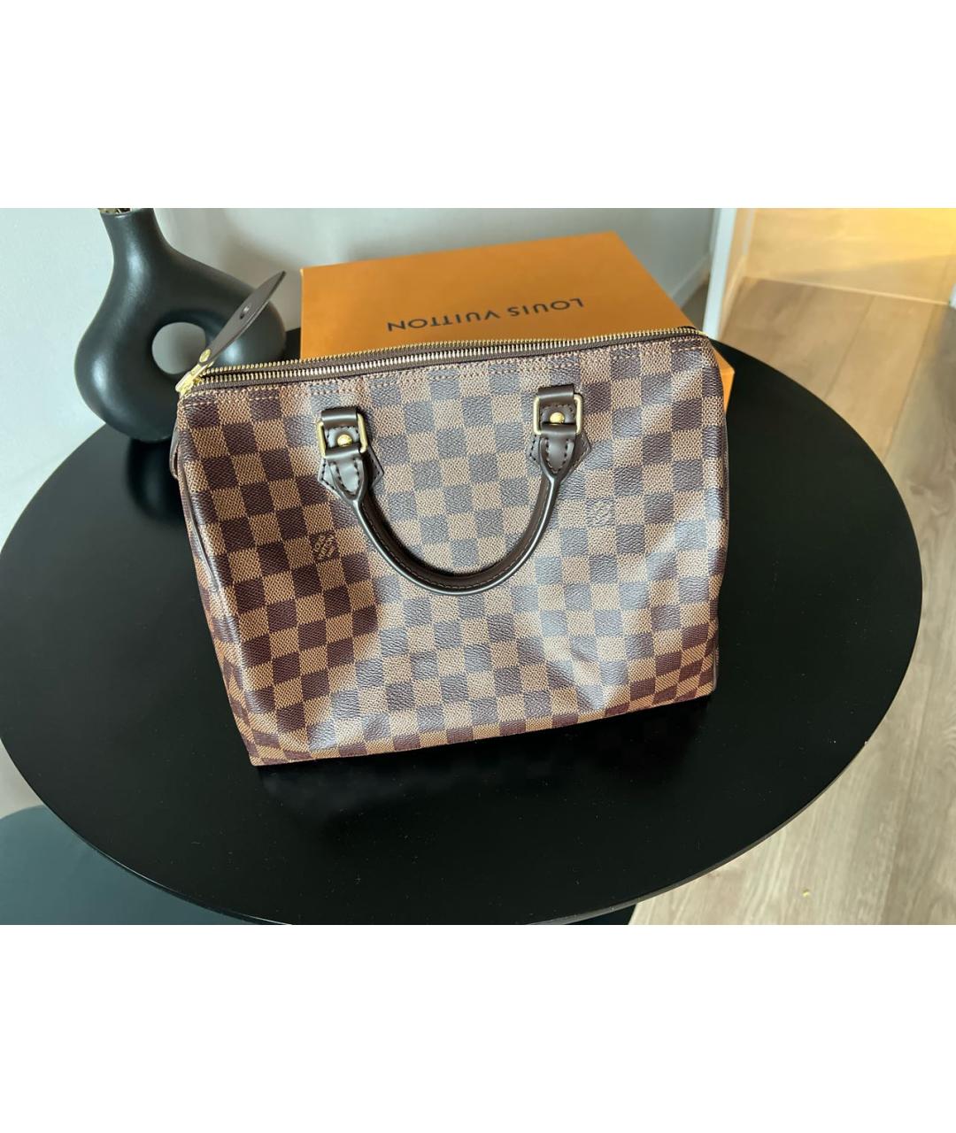 LOUIS VUITTON Коричневая сумка с короткими ручками, фото 3