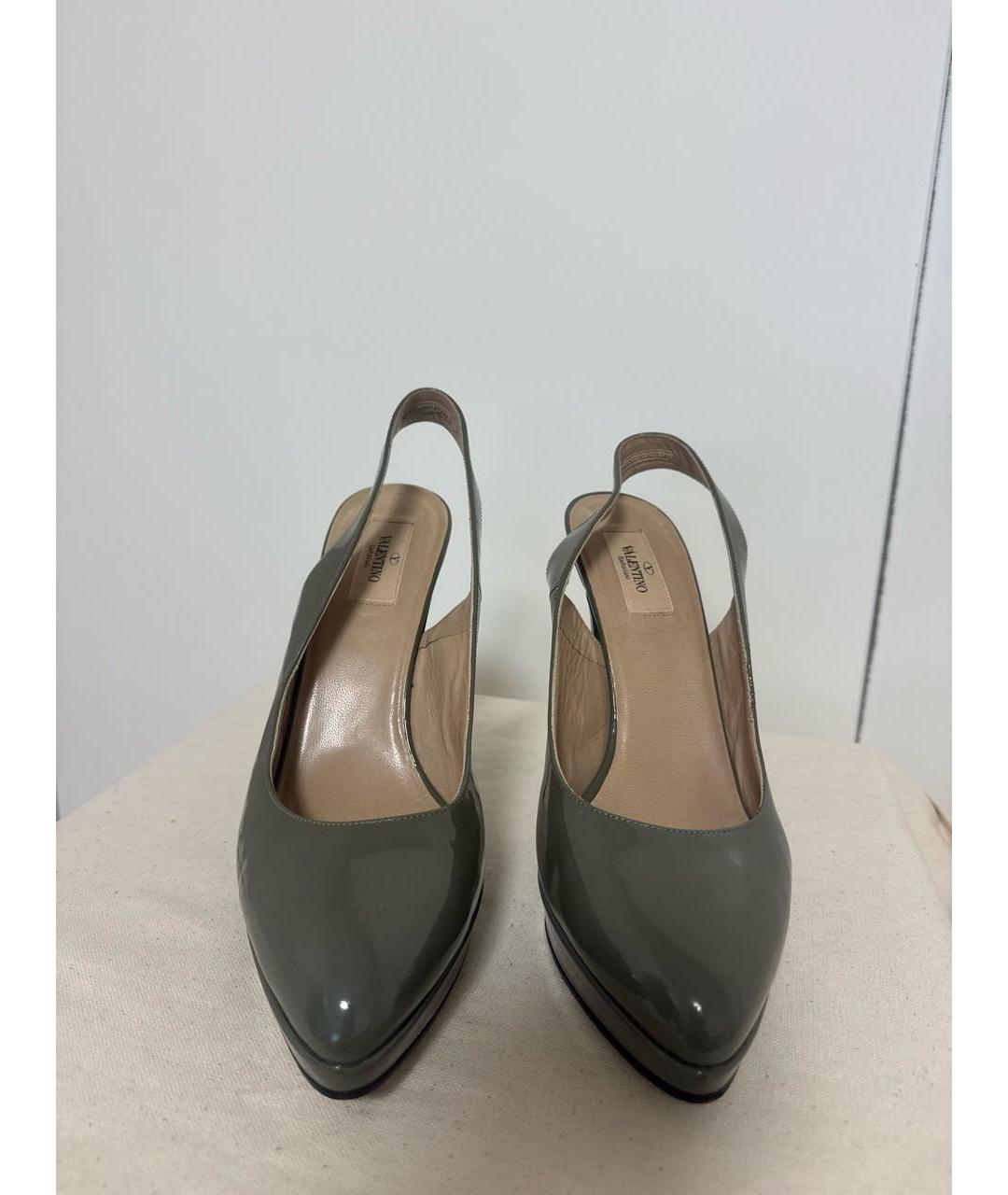 VALENTINO Хаки туфли из лакированной кожи, фото 2