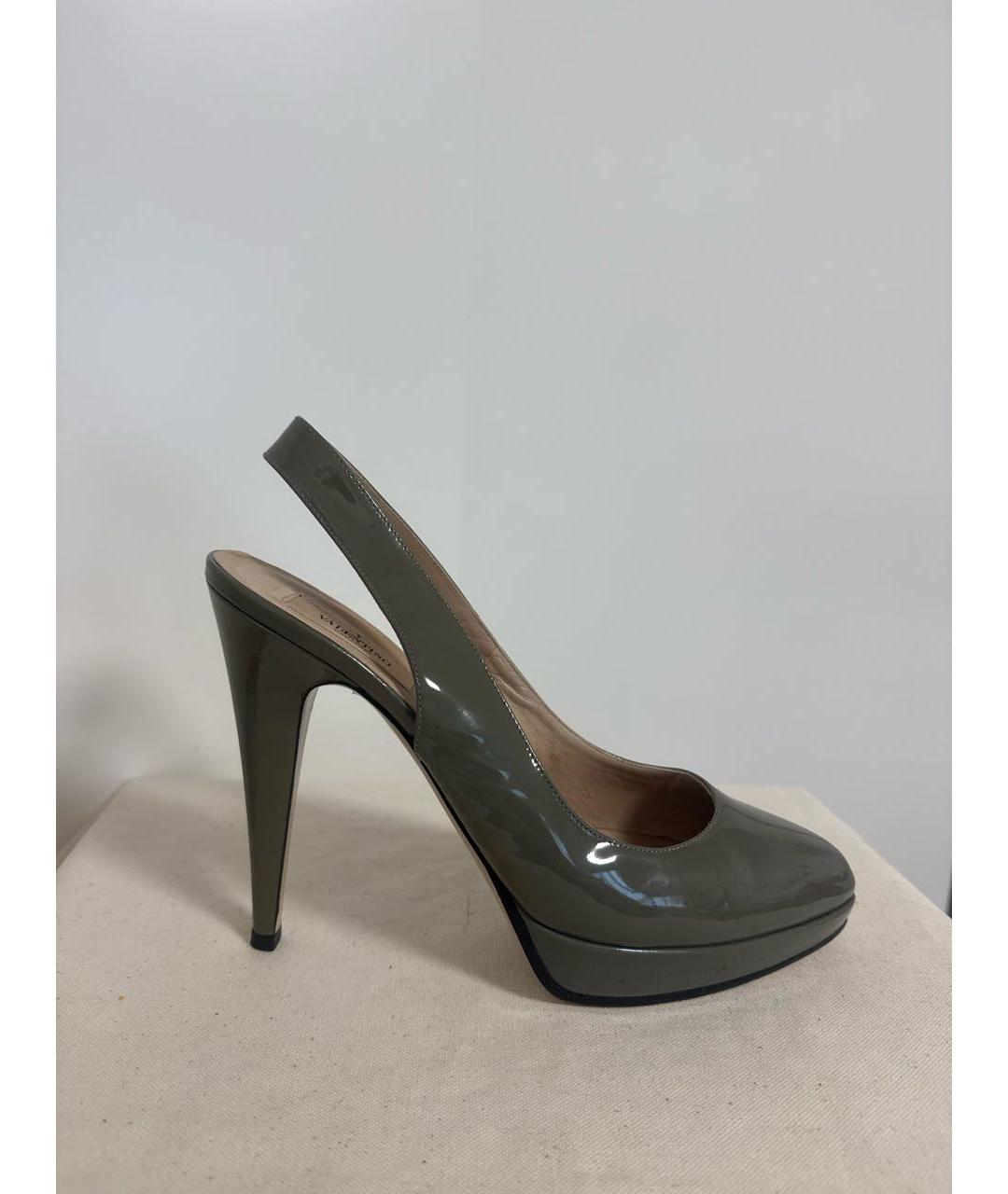 VALENTINO Хаки туфли из лакированной кожи, фото 6