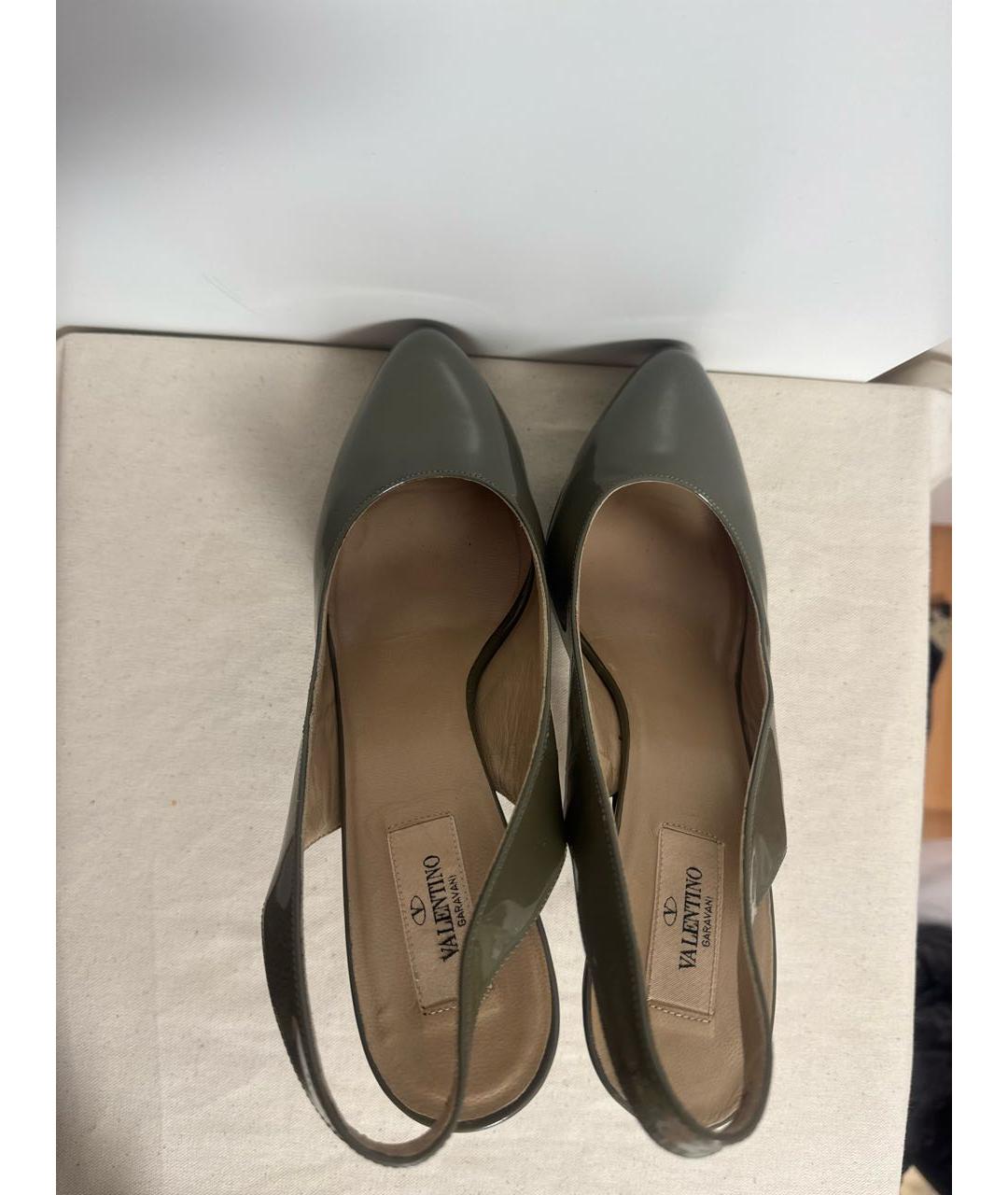 VALENTINO Хаки туфли из лакированной кожи, фото 3