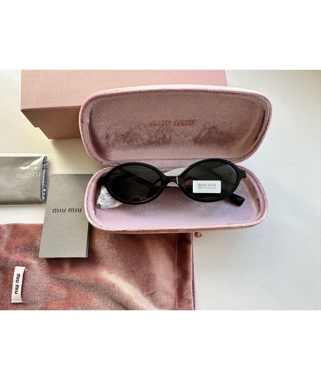MIU MIU Черные пластиковые солнцезащитные очки, фото 2