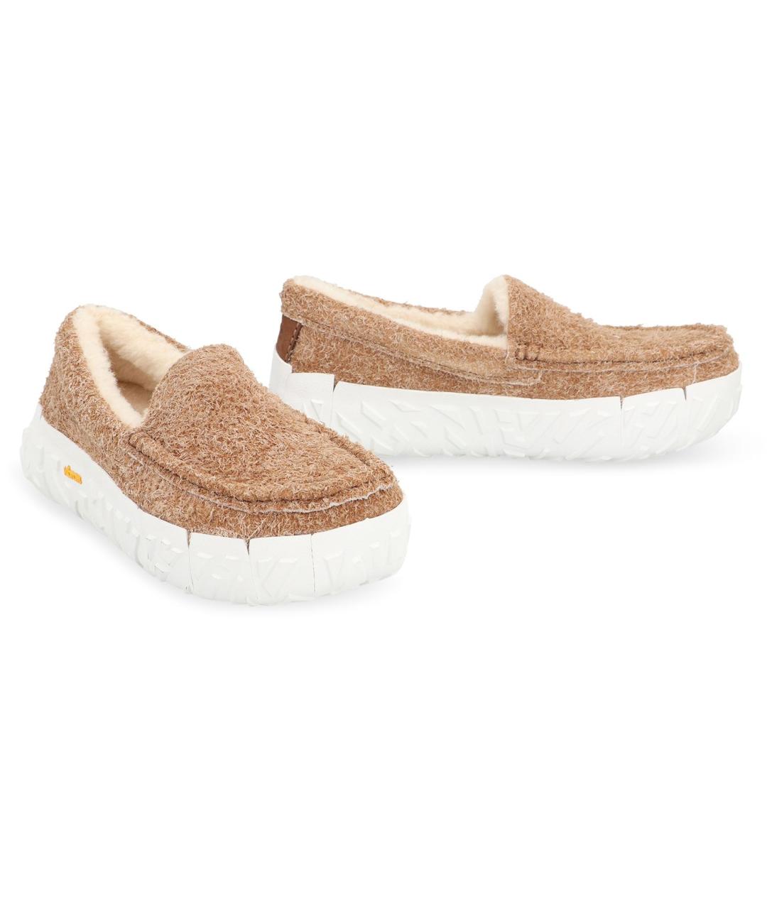 UGG AUSTRALIA Бежевые лоферы, фото 2