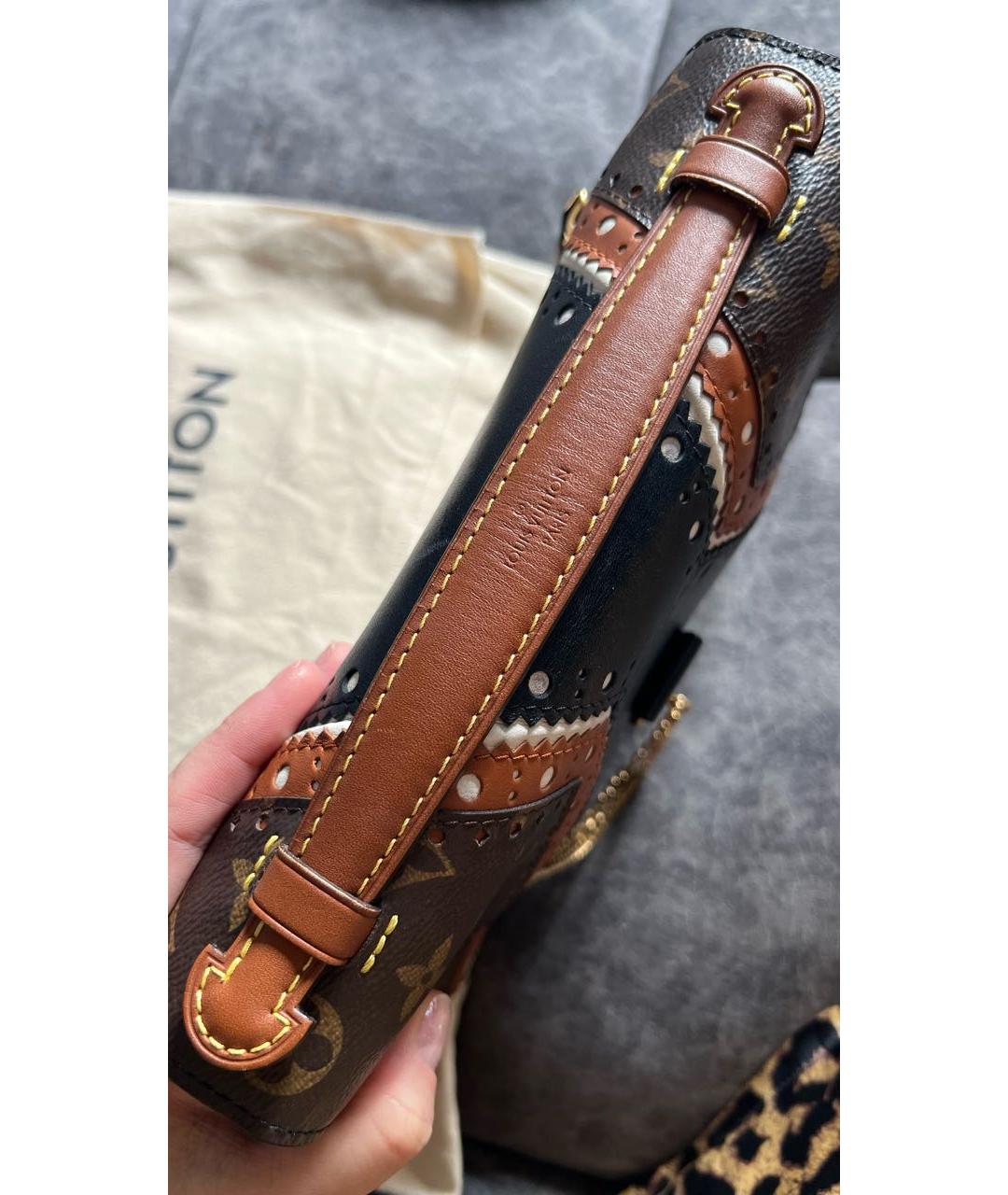 LOUIS VUITTON Коричневая кожаная сумка через плечо, фото 5