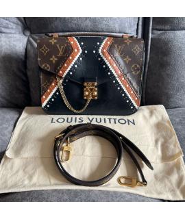 LOUIS VUITTON Сумка через плечо