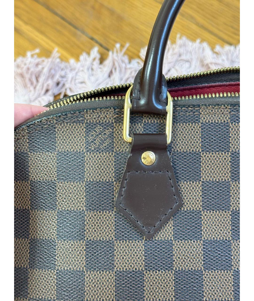LOUIS VUITTON Коричневая сумка с короткими ручками, фото 8