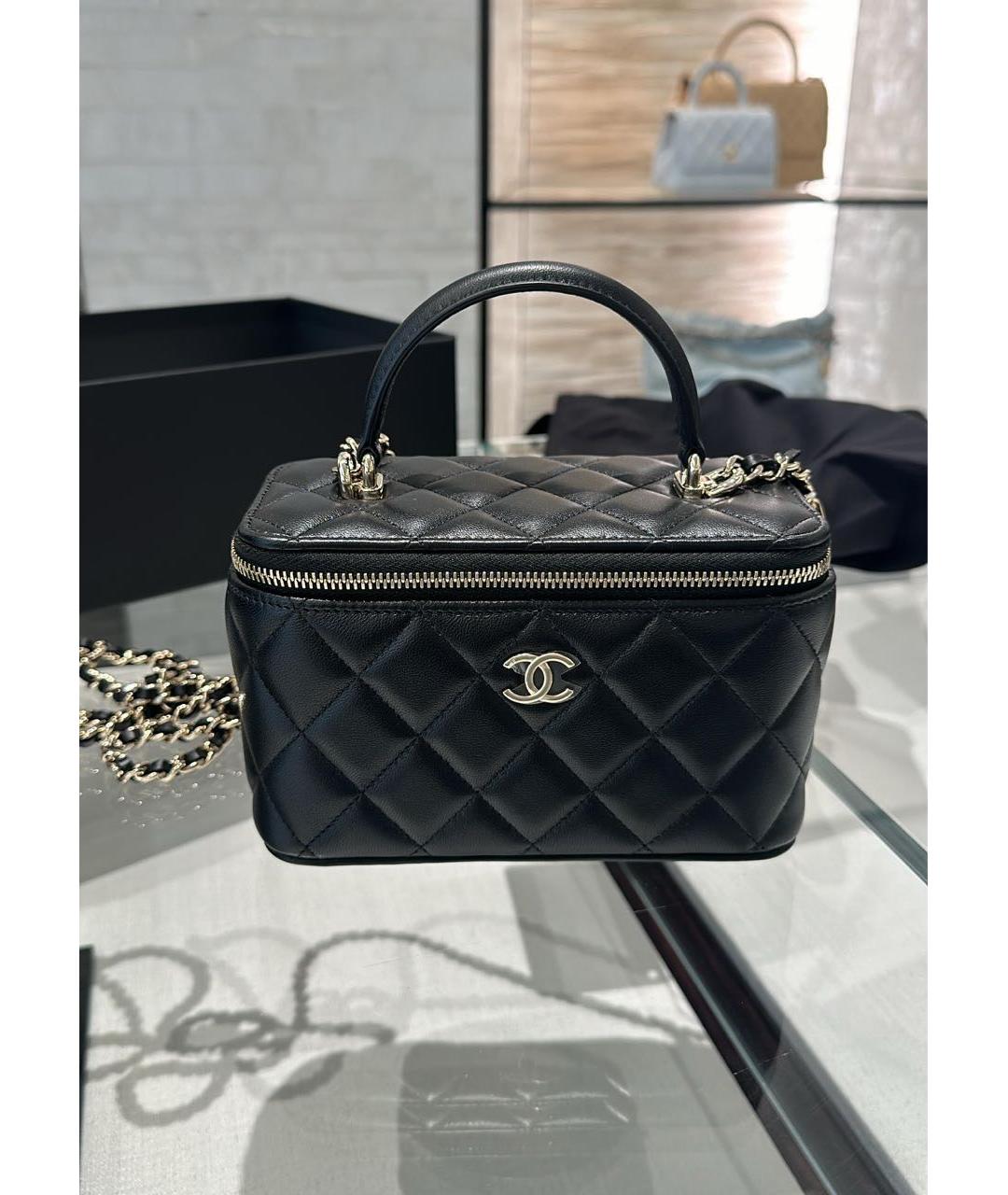 CHANEL Черная кожаная сумка через плечо, фото 4