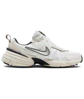 NIKE Кроссовки