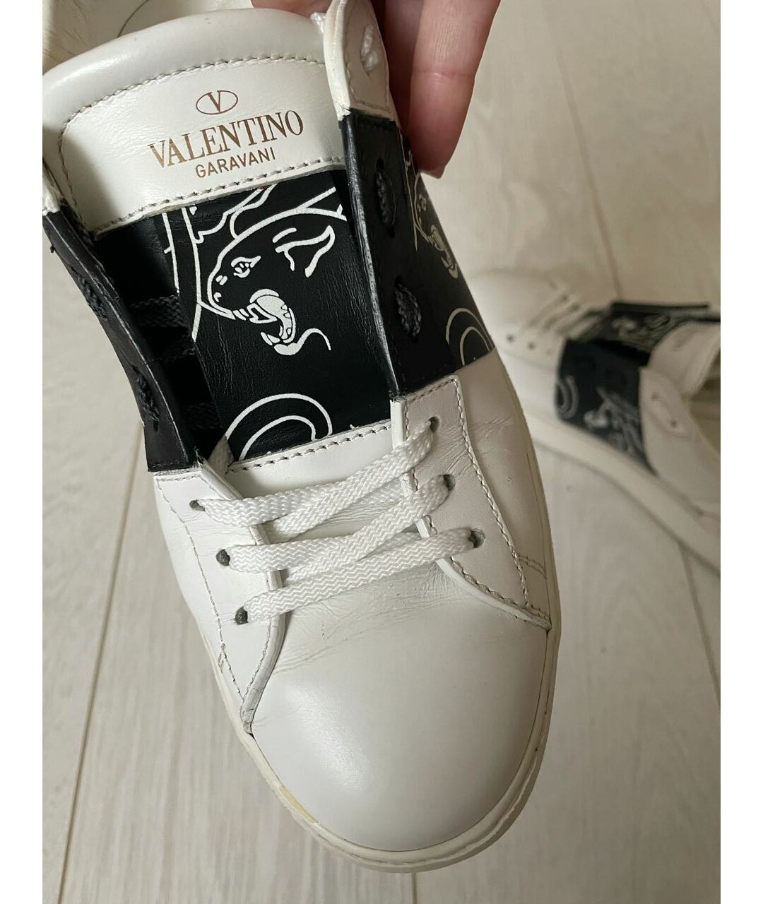 VALENTINO GARAVANI Белые кожаные кроссовки, фото 5