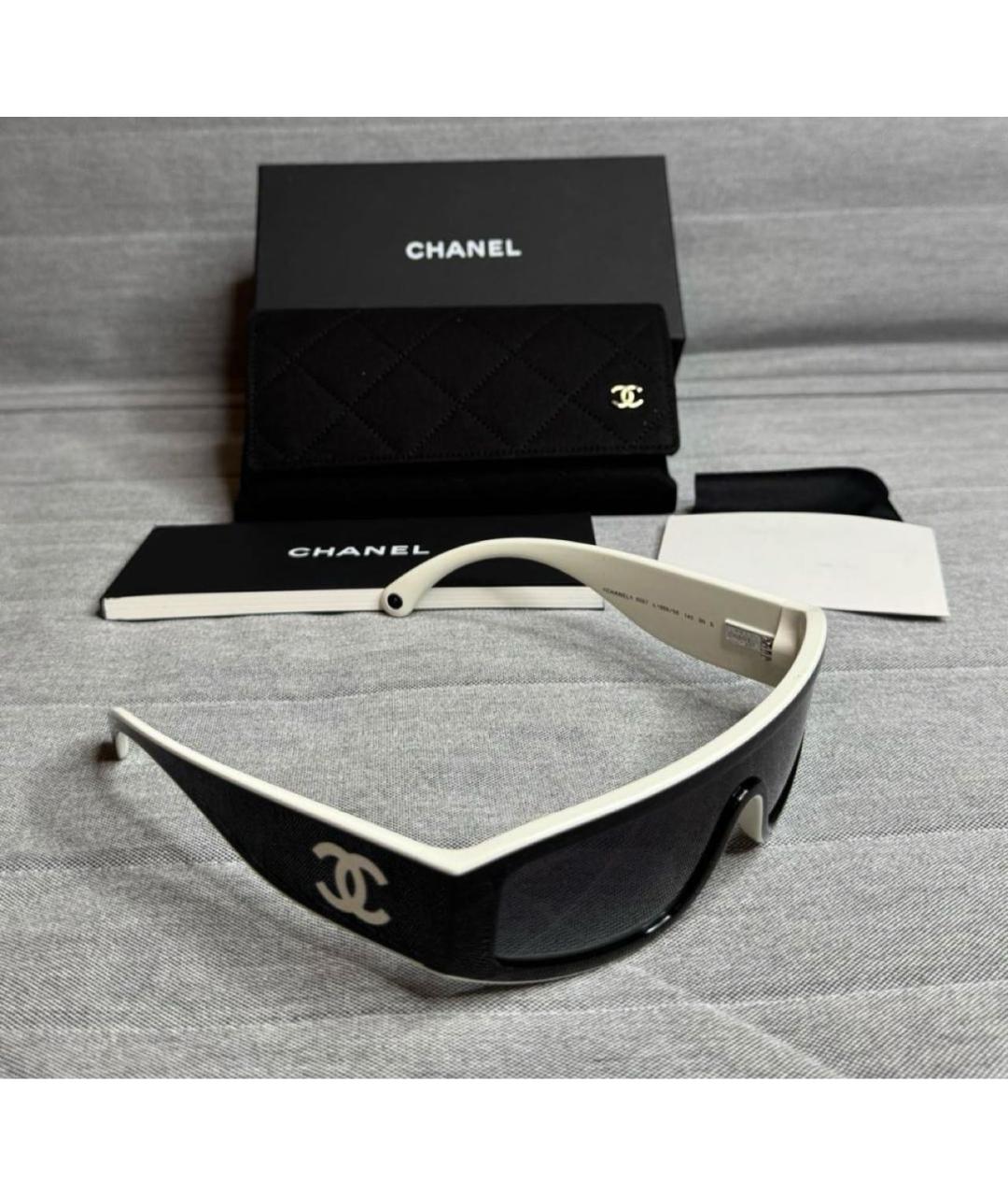 CHANEL Черные пластиковые солнцезащитные очки, фото 2