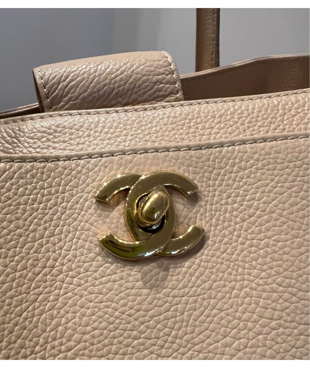 CHANEL Бежевая кожаная сумка тоут, фото 4