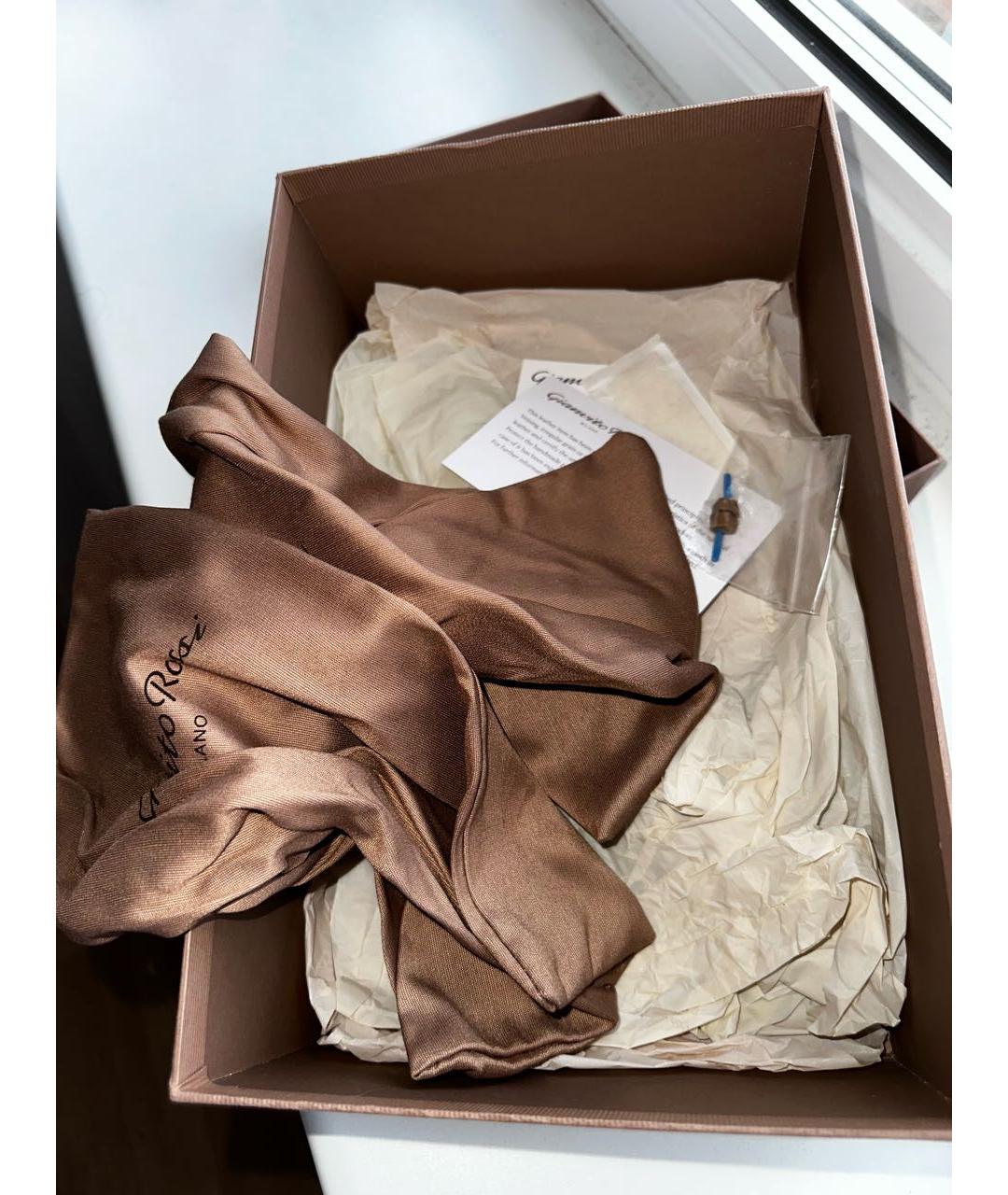 GIANVITO ROSSI Красные замшевые туфли, фото 4