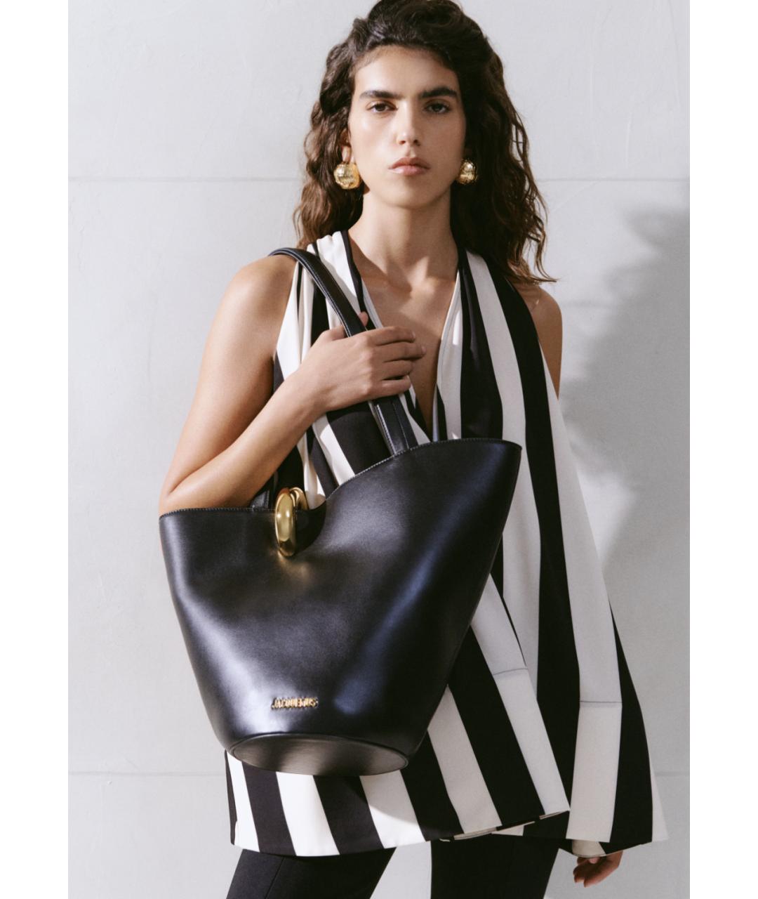 JACQUEMUS Черная кожаная сумка тоут, фото 7