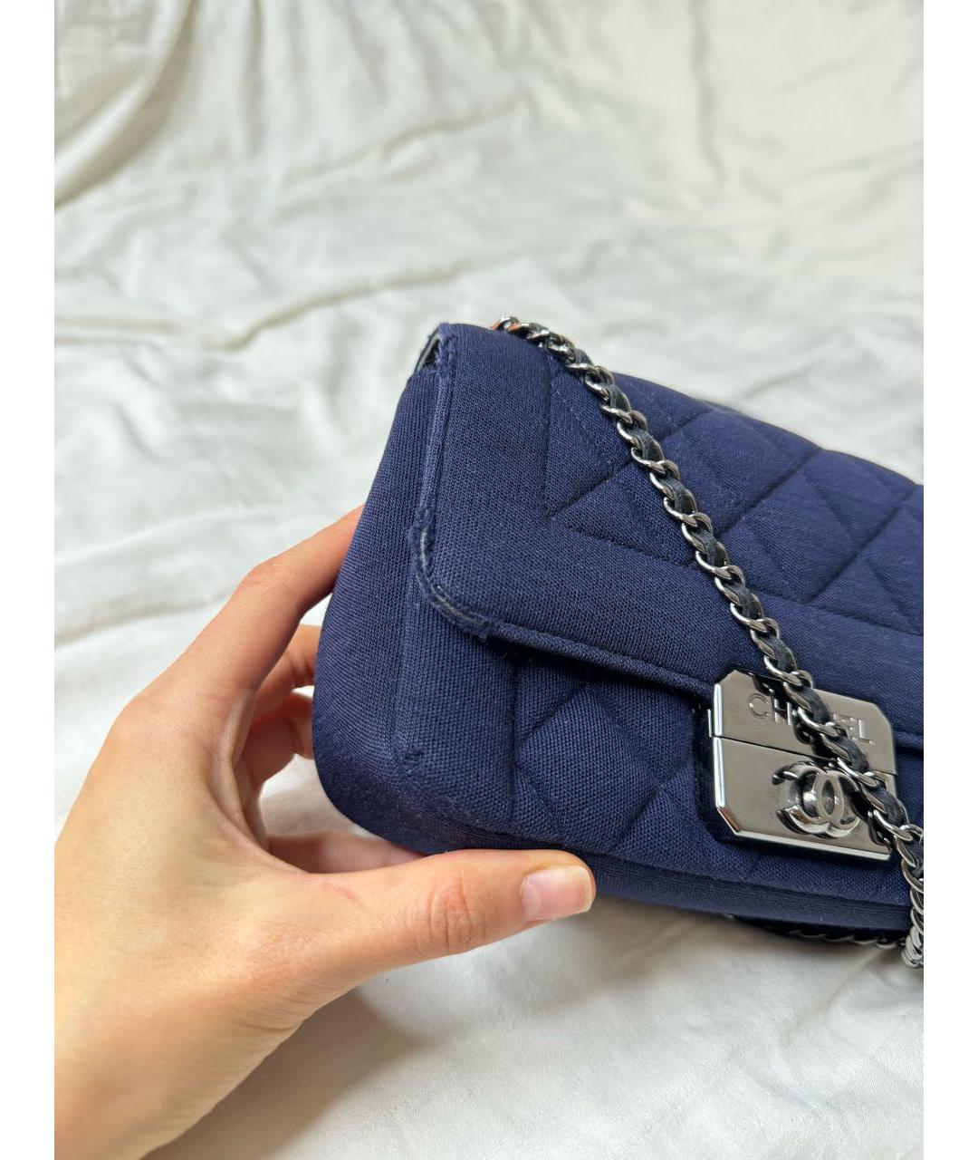 CHANEL Темно-синяя деним сумка через плечо, фото 2