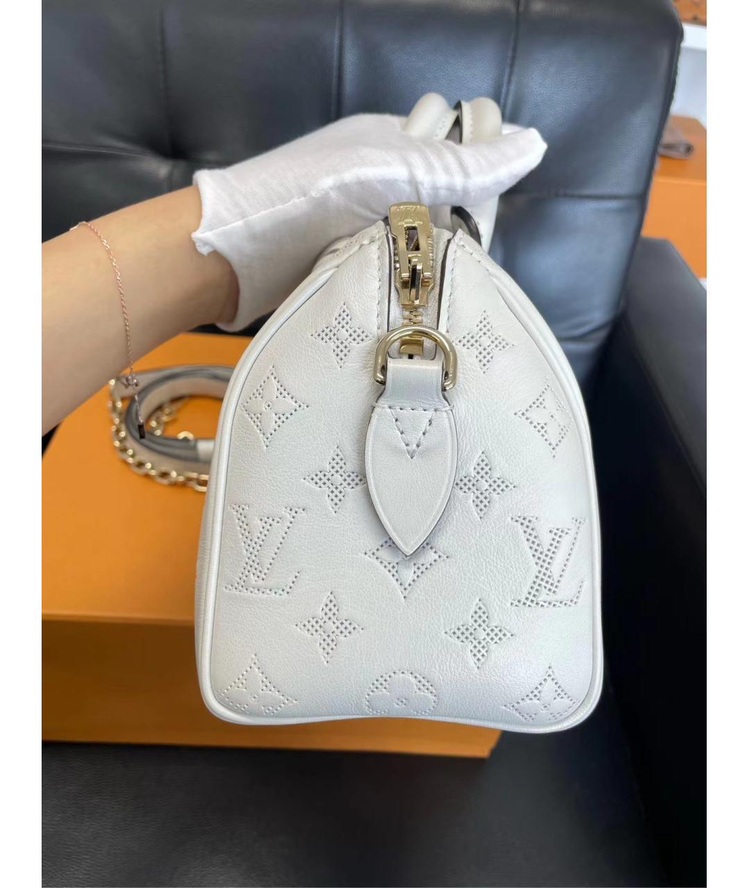 LOUIS VUITTON Белая кожаная сумка с короткими ручками, фото 5