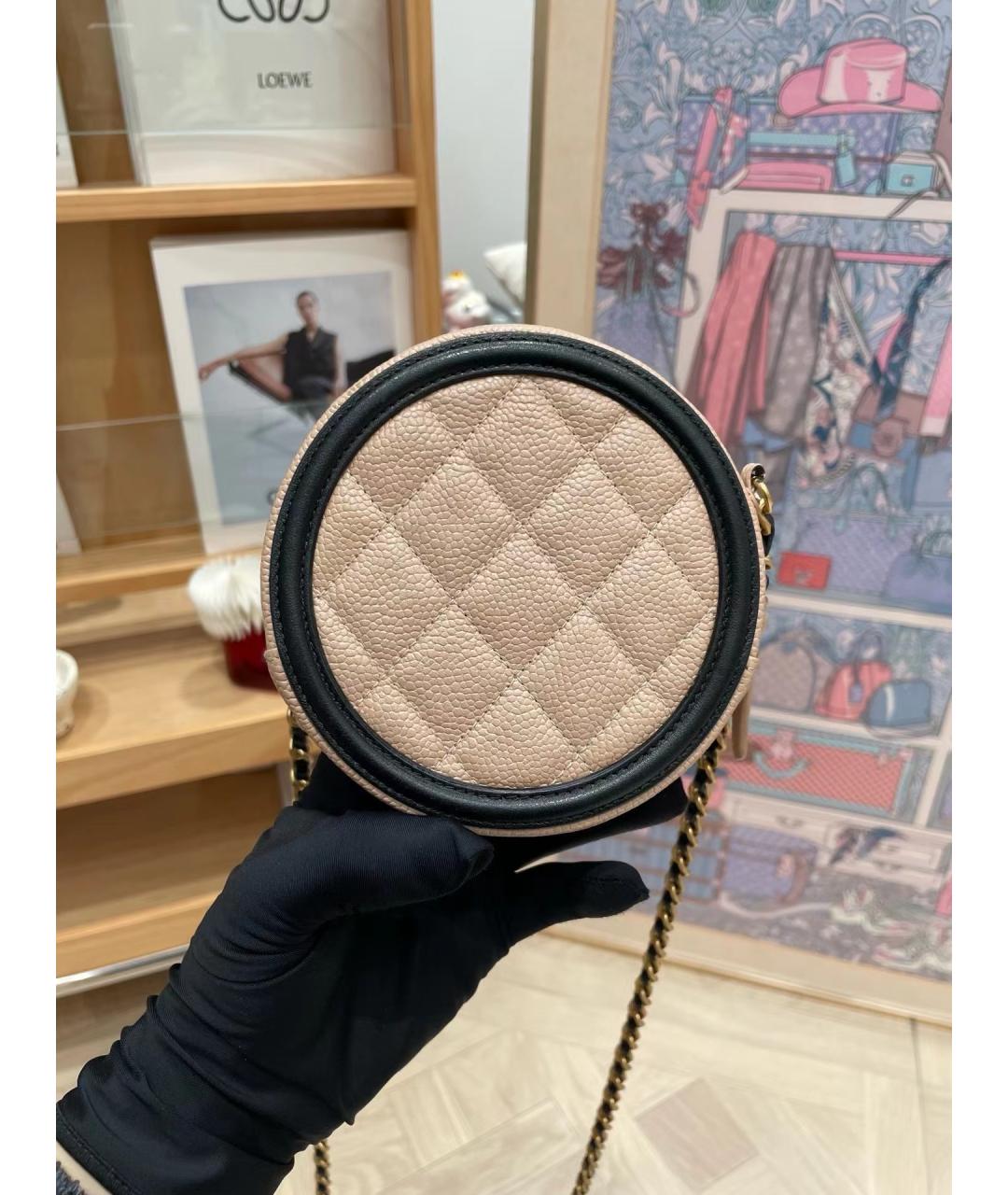 CHANEL Кожаная сумка через плечо, фото 2