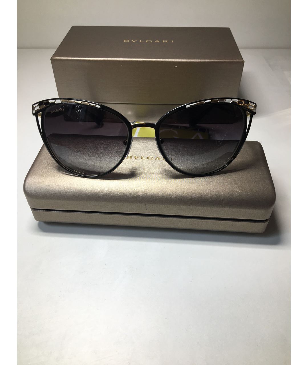 BVLGARI Золотые металлические солнцезащитные очки, фото 3
