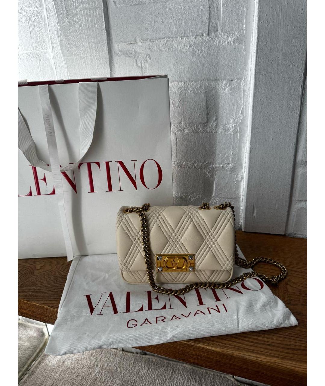 VALENTINO Бежевая кожаная сумка через плечо, фото 4