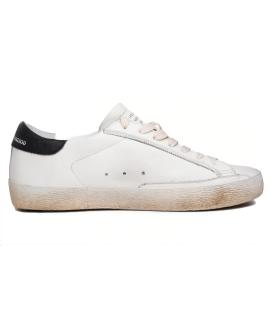 GOLDEN GOOSE DELUXE BRAND Низкие кроссовки / кеды