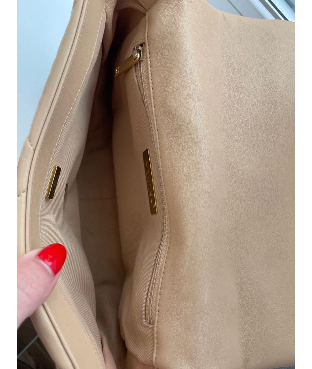 CHANEL Бежевая кожаная сумка через плечо, фото 4