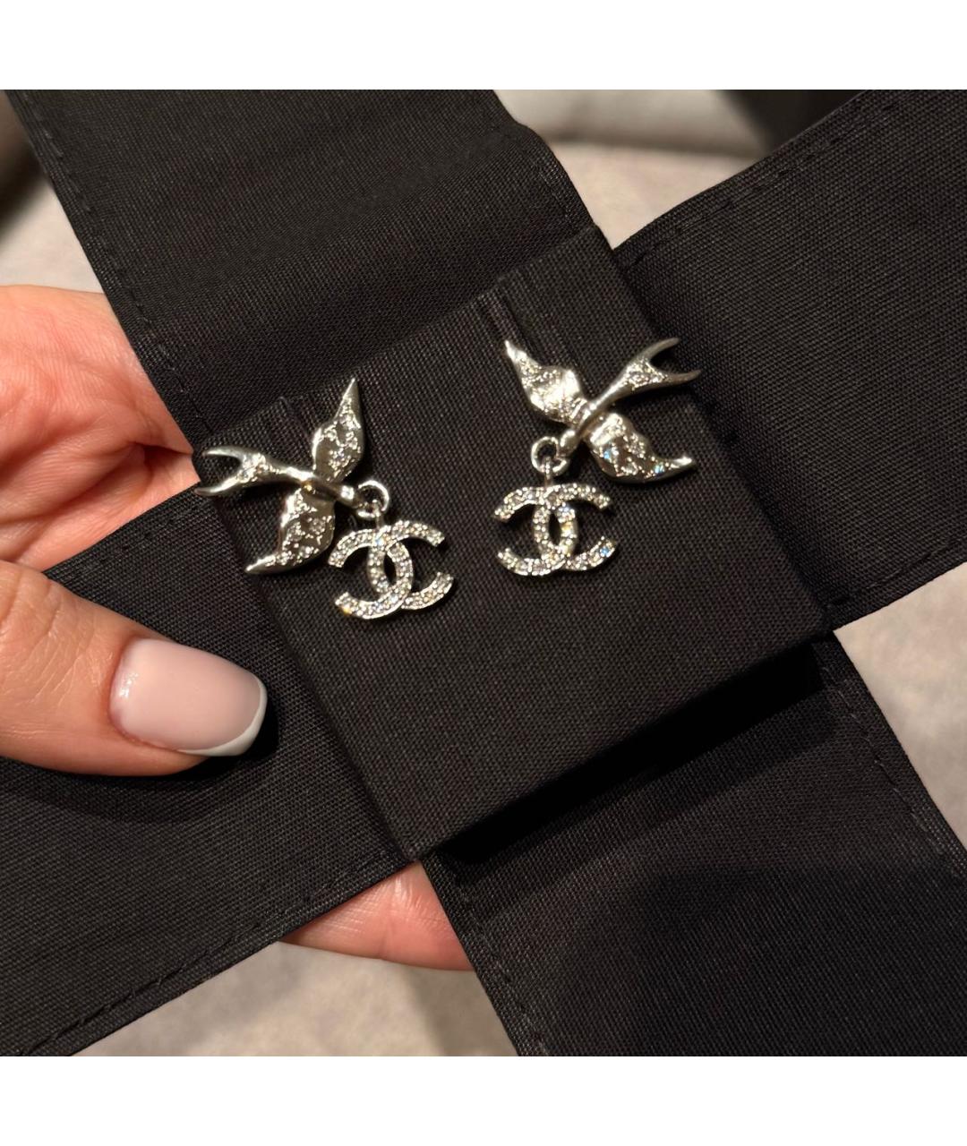 CHANEL Серебряные металлические серьги, фото 3