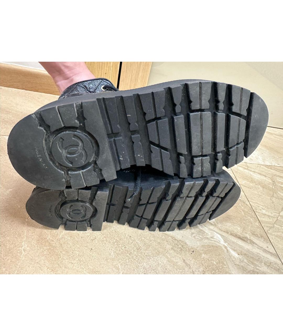 CHANEL Черные кожаные ботинки, фото 4