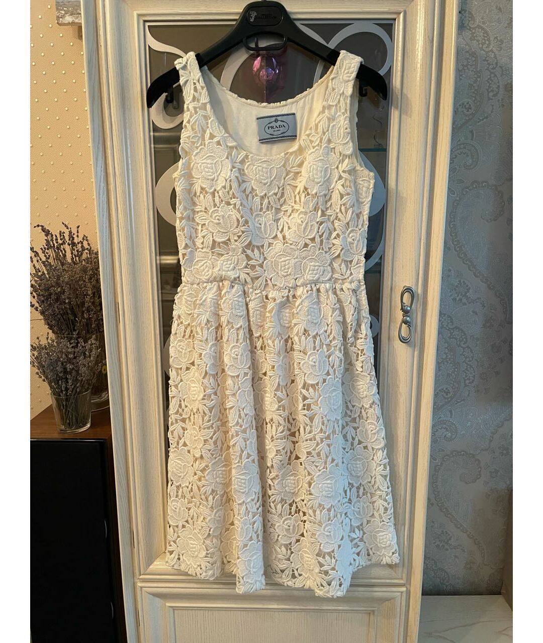 PRADA Белое кружевное коктейльное платье, фото 5