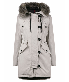 

Парка MONCLER