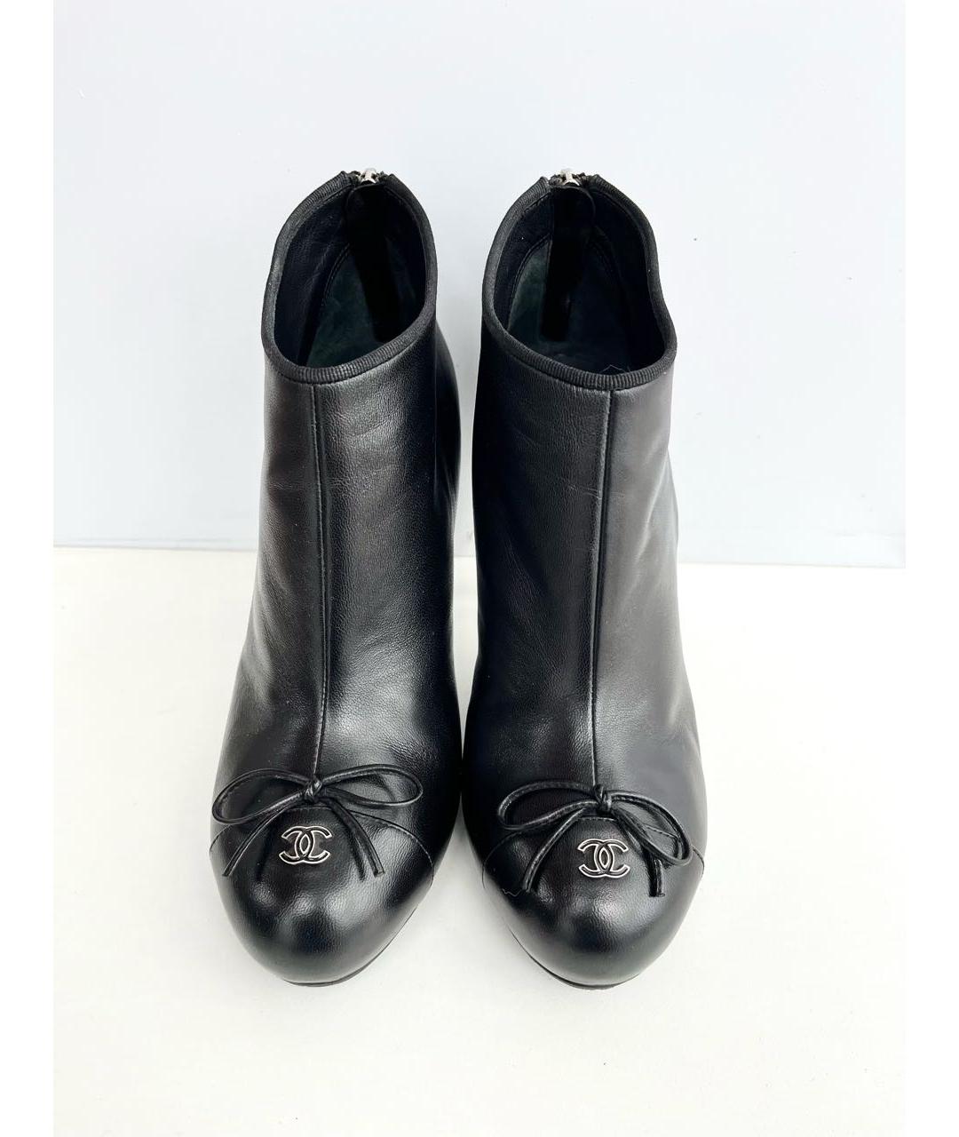 CHANEL Черные кожаные ботильоны, фото 4