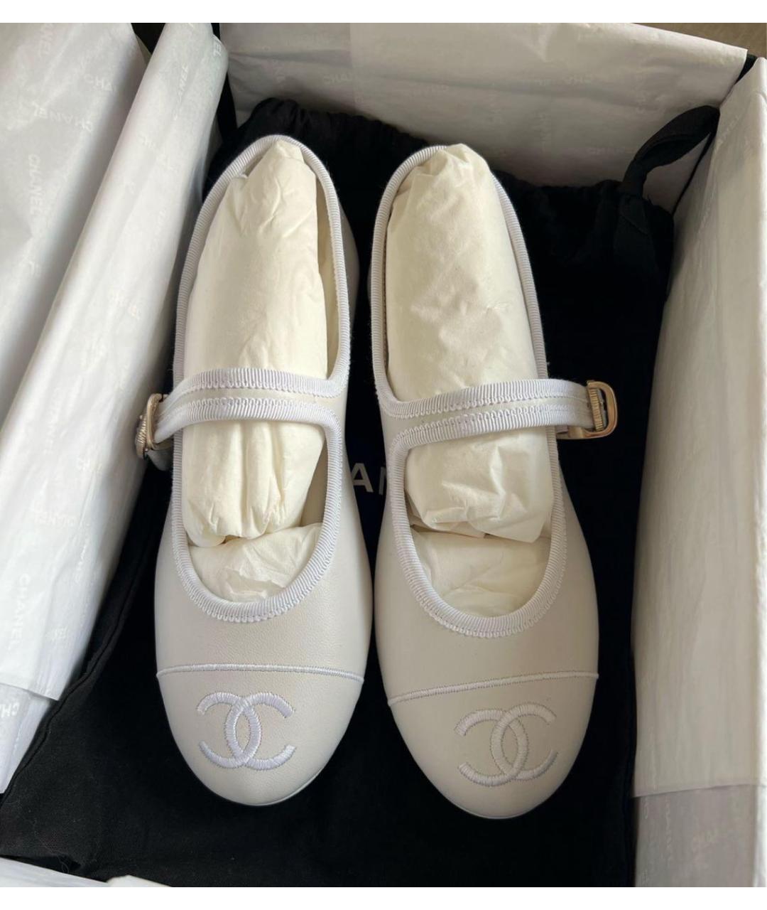 CHANEL Белые кожаные балетки, фото 5