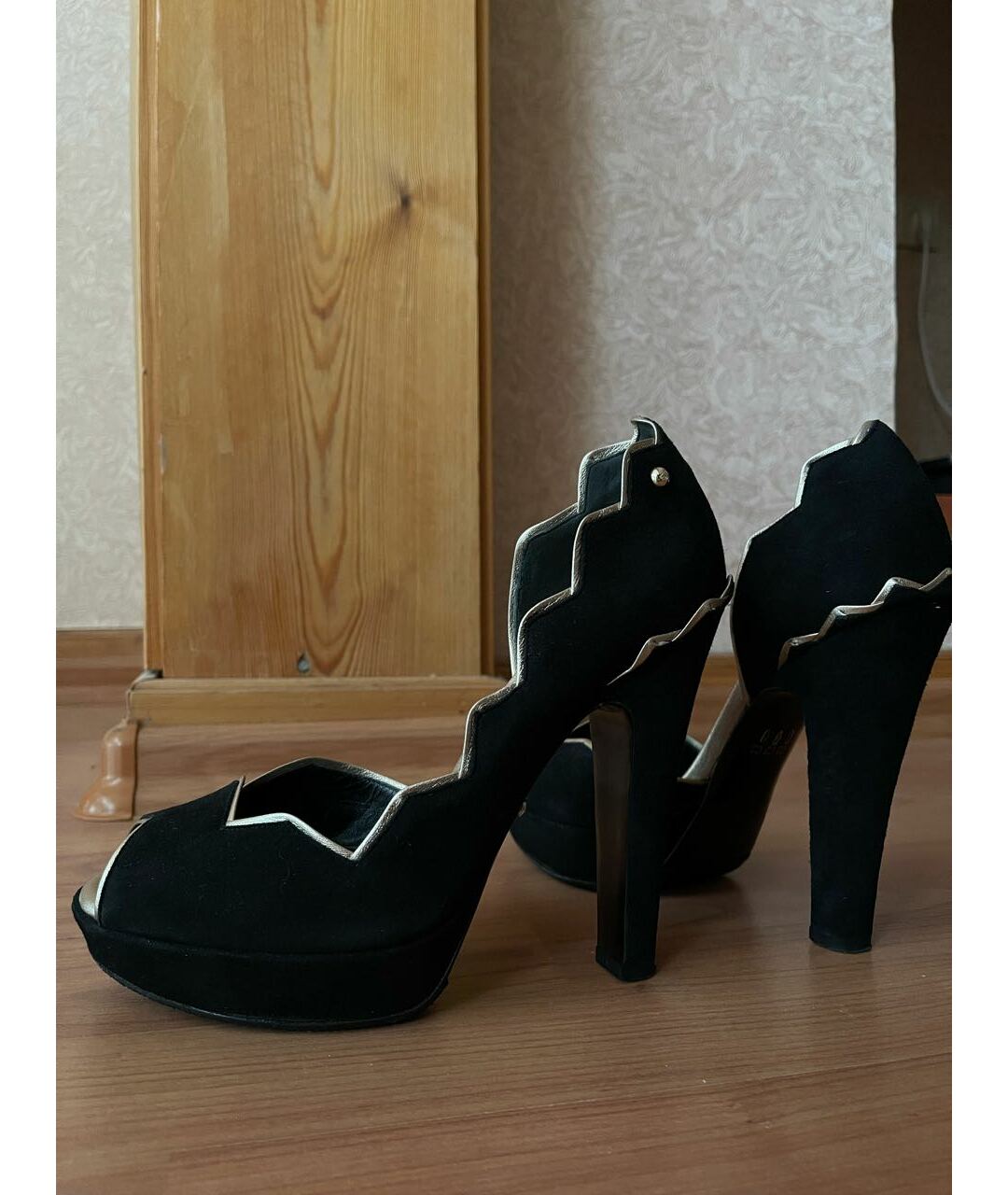 SONIA RYKIEL Черные замшевые туфли, фото 5