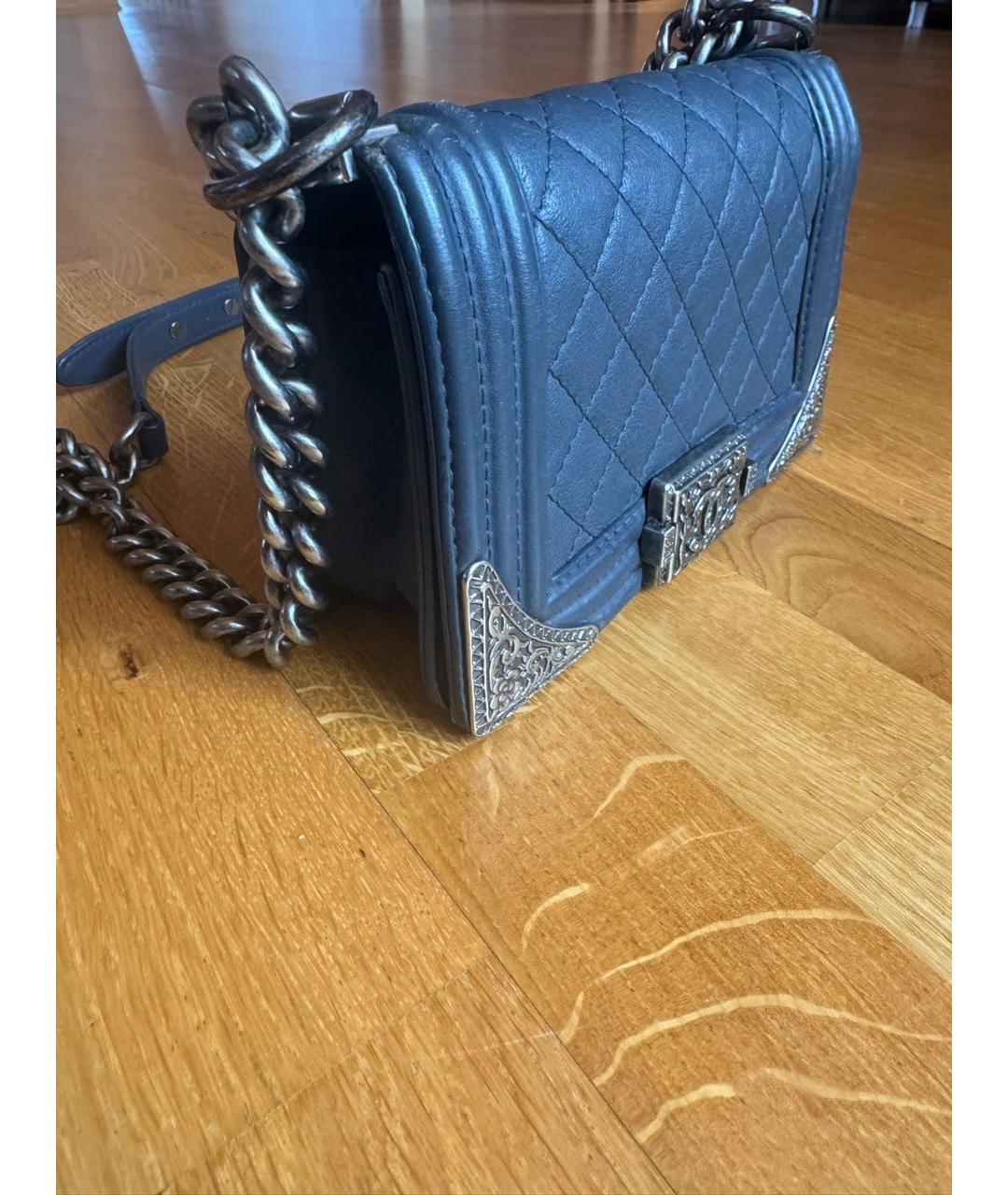 CHANEL Темно-синяя кожаная сумка через плечо, фото 2