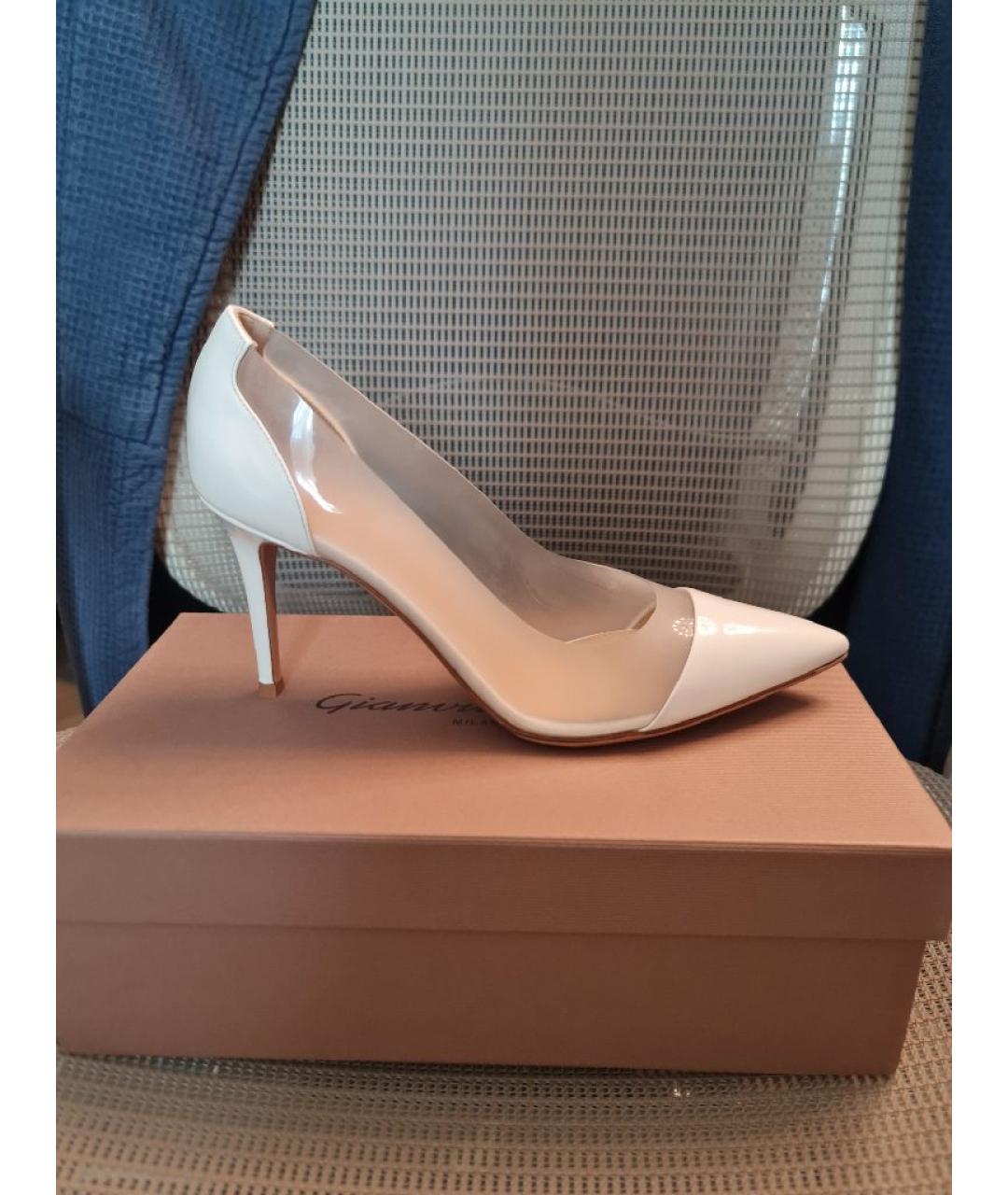 GIANVITO ROSSI Белые резиновые туфли, фото 5