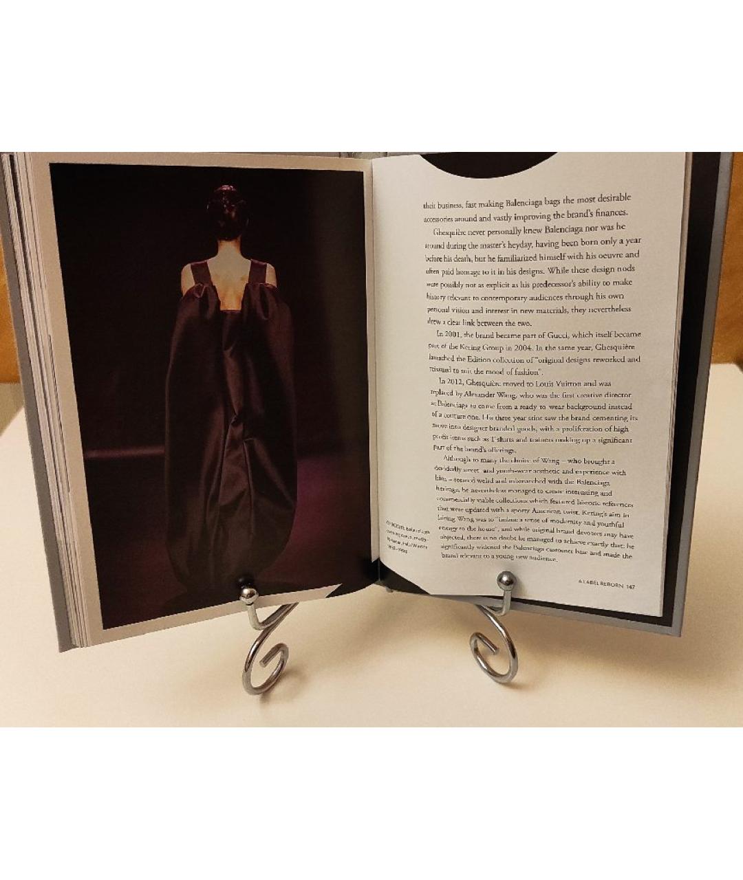 BALENCIAGA Книга, фото 9
